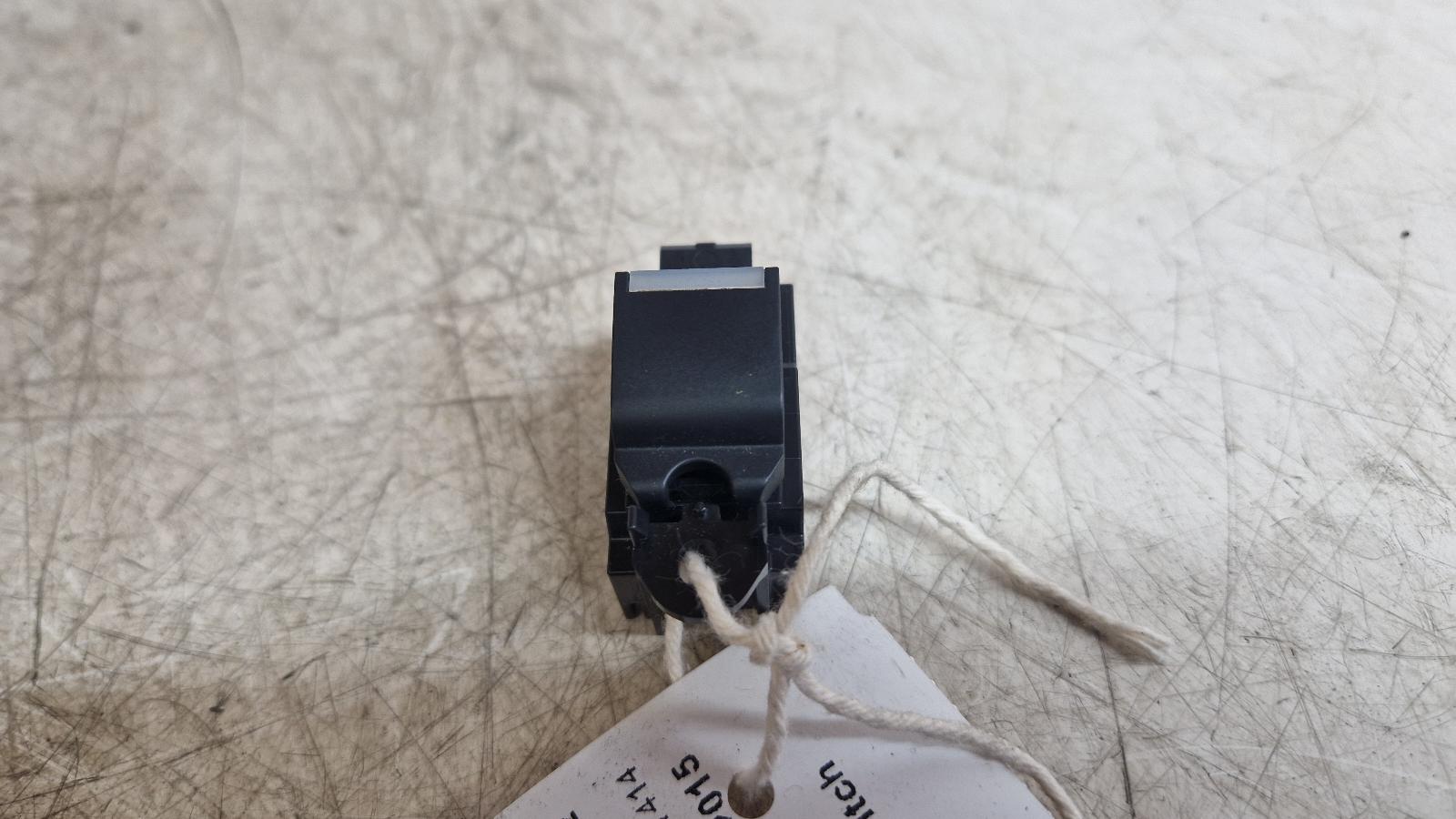 View Auto part Elect. Window Switch Land Rover Discovery Sport 2015