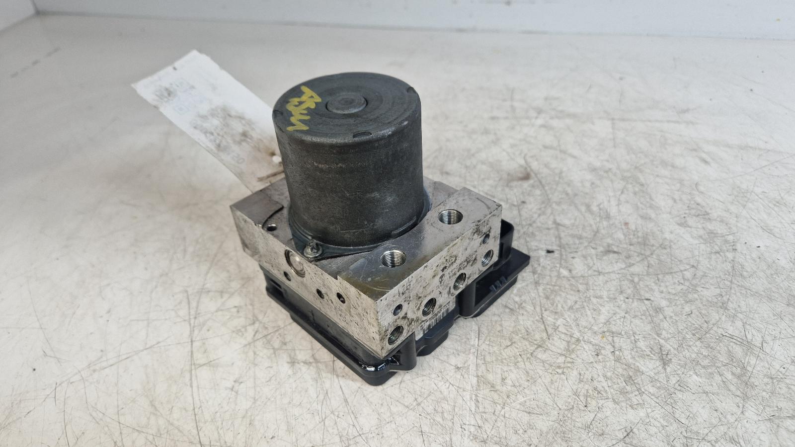 View Auto part ABS Pump/Modulator Mercedes E Class 2011