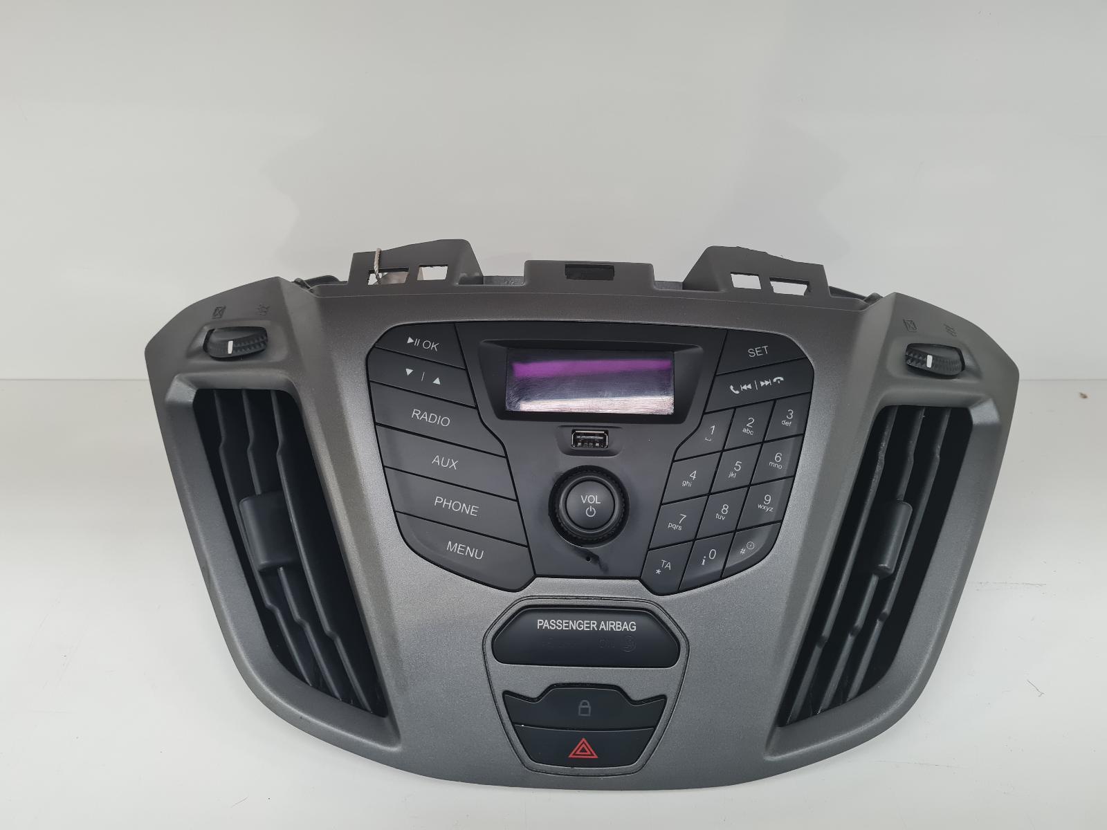 View Auto part A/V Equipment Ford Transit Custom 2016