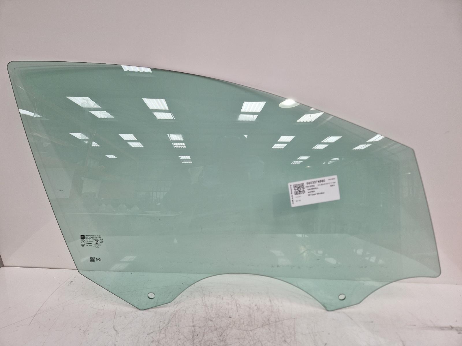 View Auto part RF Door Window Vauxhall Astra 2017