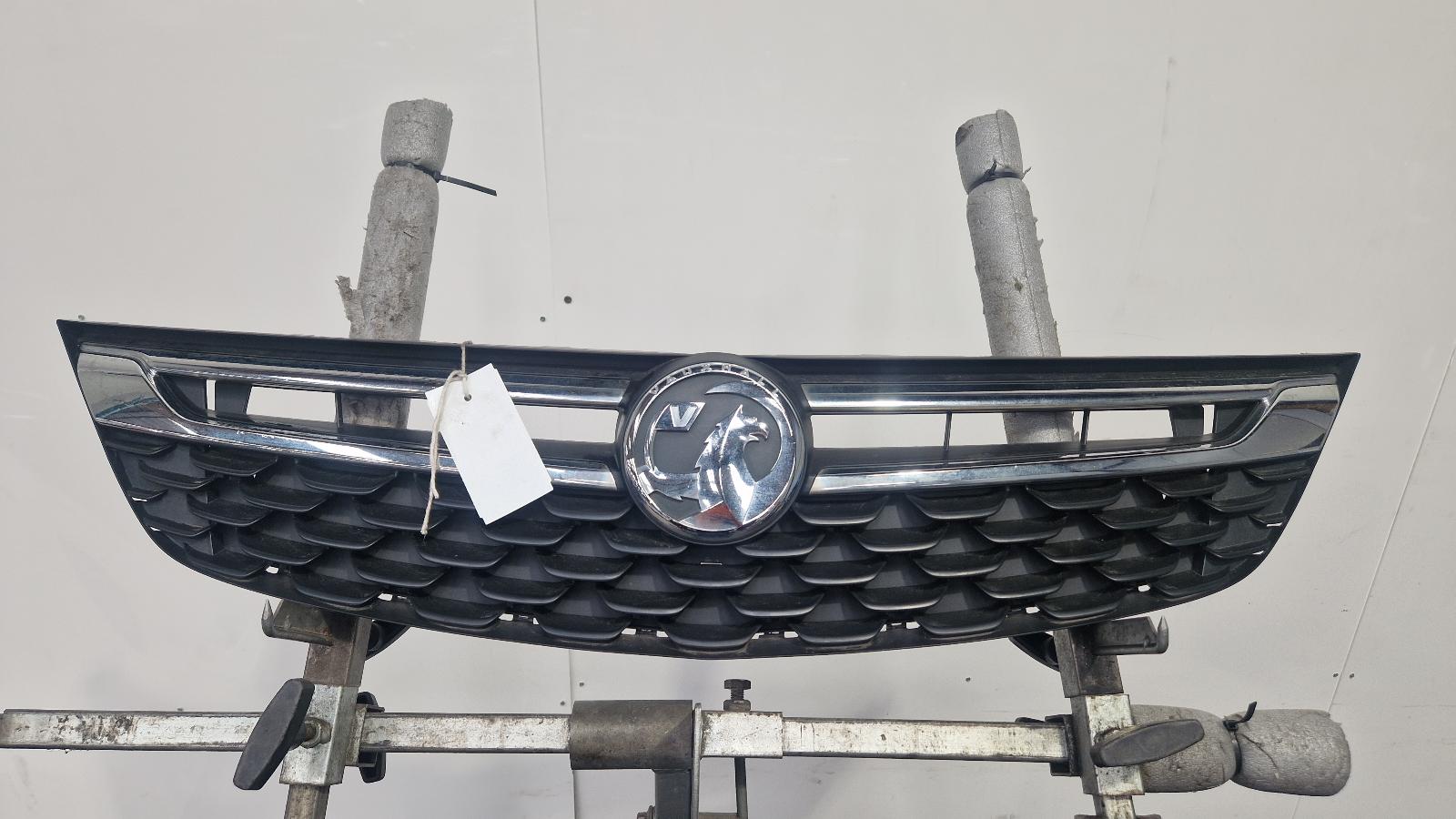 View Auto part Grille Vauxhall Astra 2017