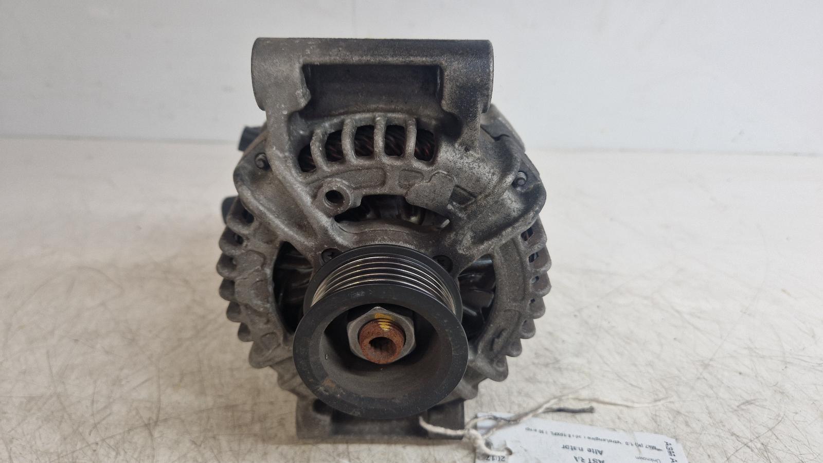 View Auto part Alternator Vauxhall Astra 2017
