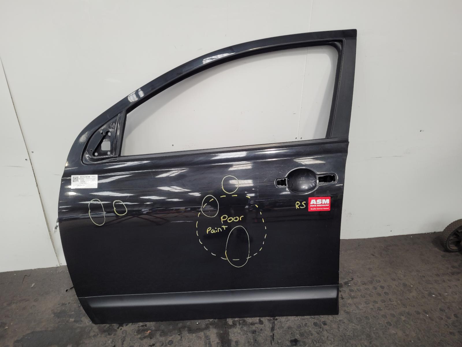View Auto part L Front Door Nissan Qashqai 2012