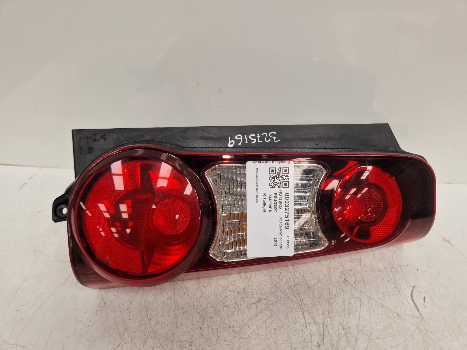 View Auto part R Taillight Peugeot Partner 2013