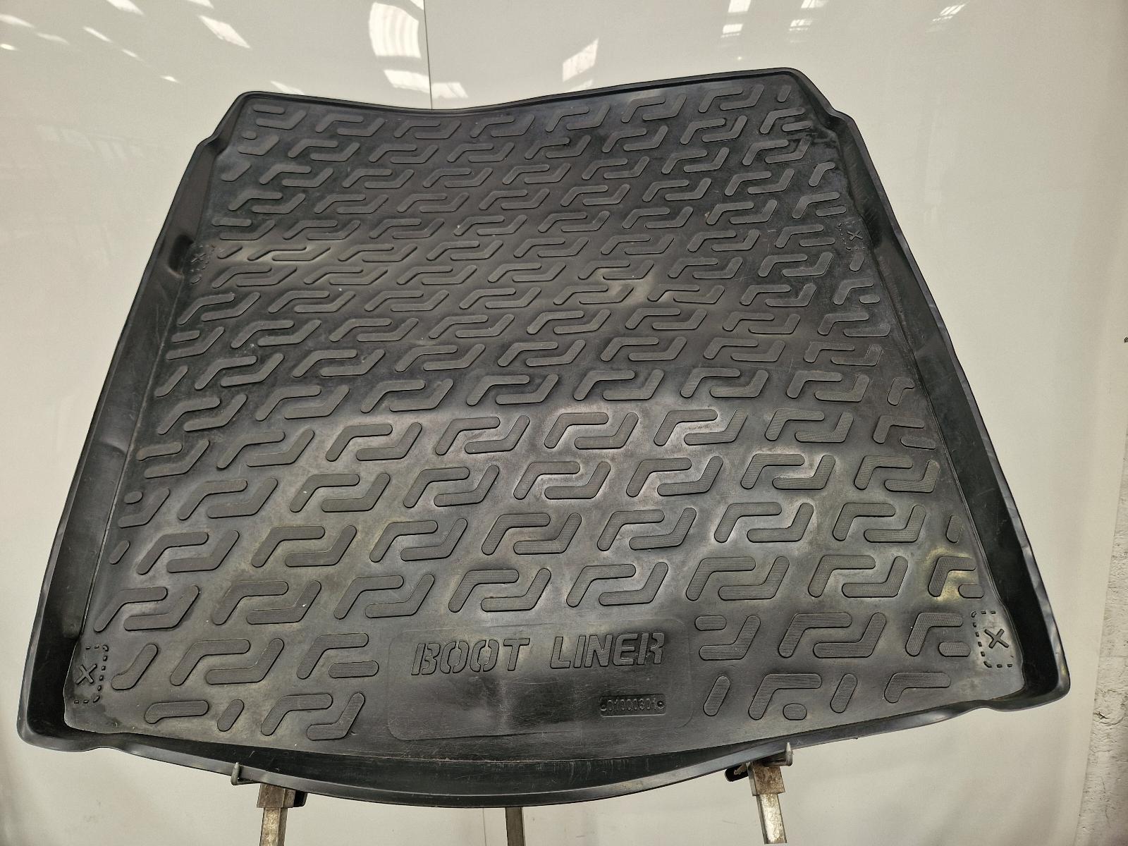 View Auto part Floor Mats/Boot Liner Audi A4 2008