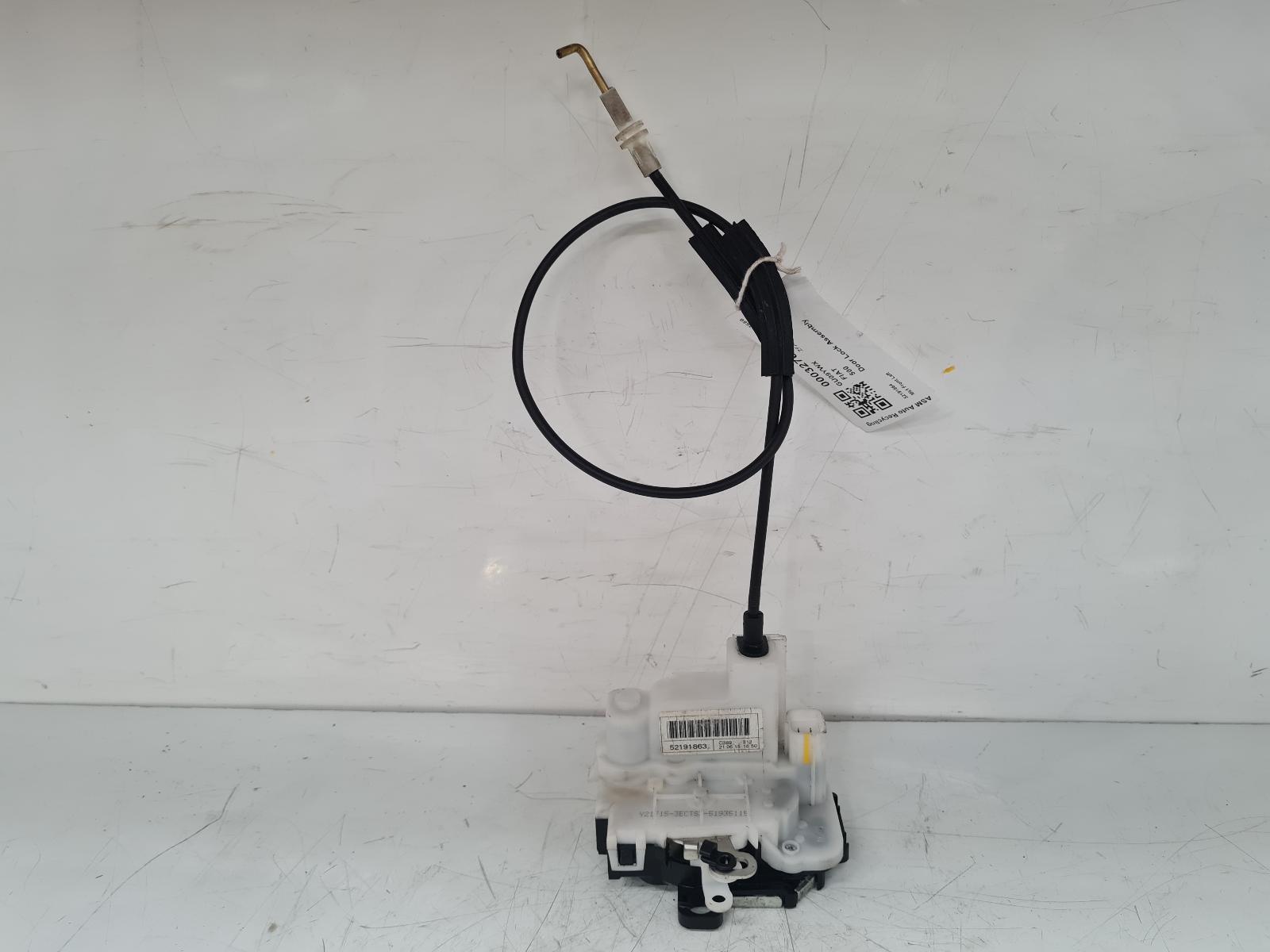 View Auto part Door Lock Assembly Fiat 500 2009