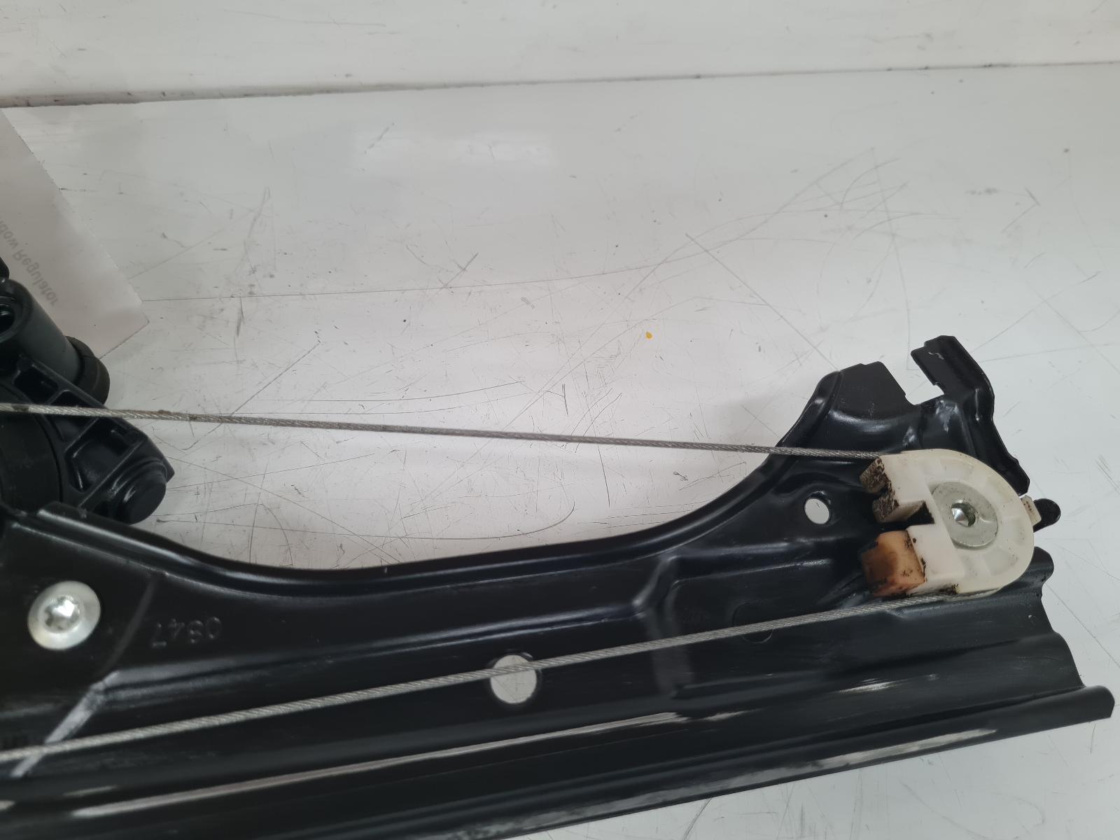 View Auto part RF Window Regulator Fiat 500 2009
