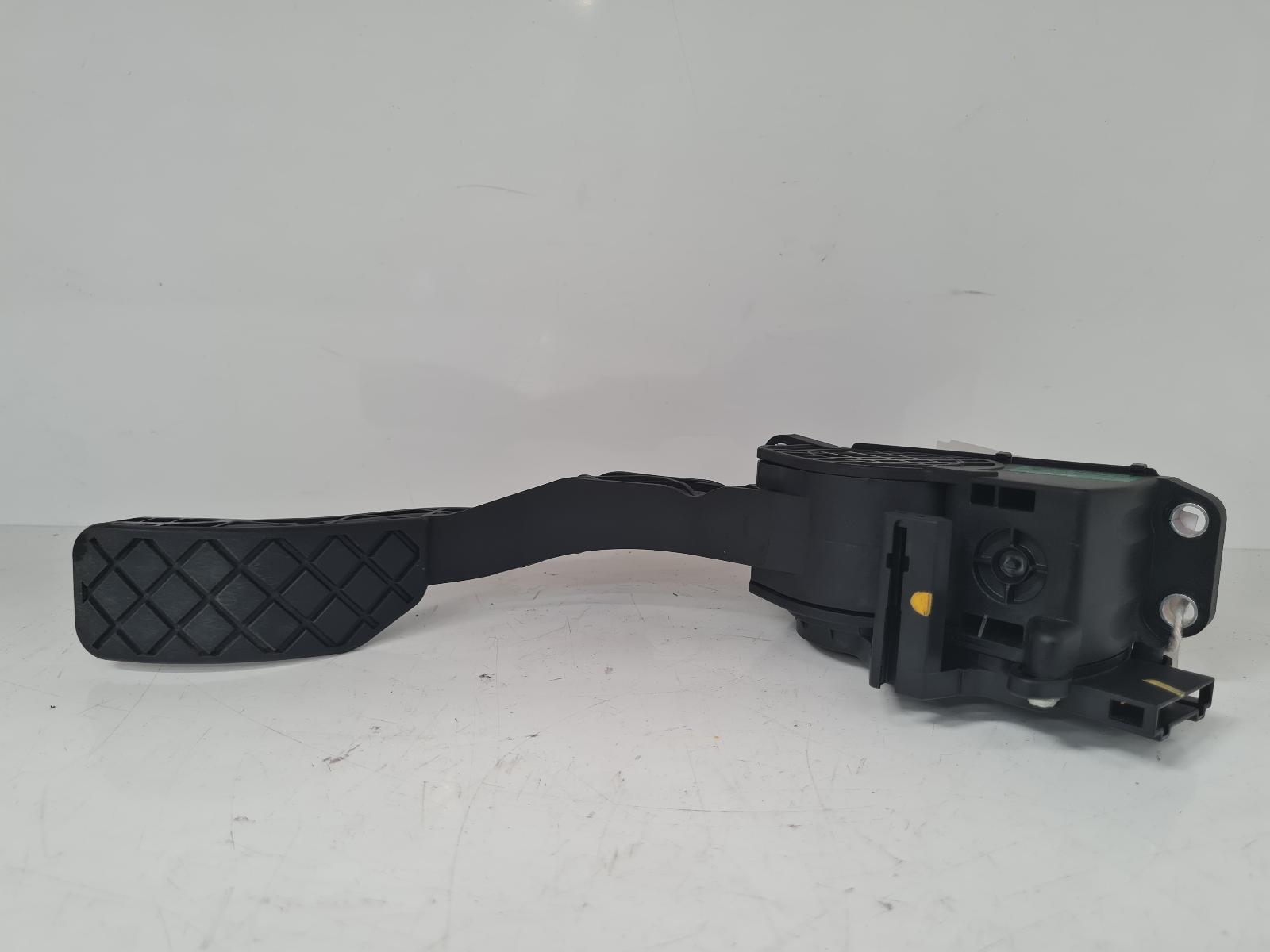 View Auto part Pedal Potentiometer Volkswagen Polo 2009