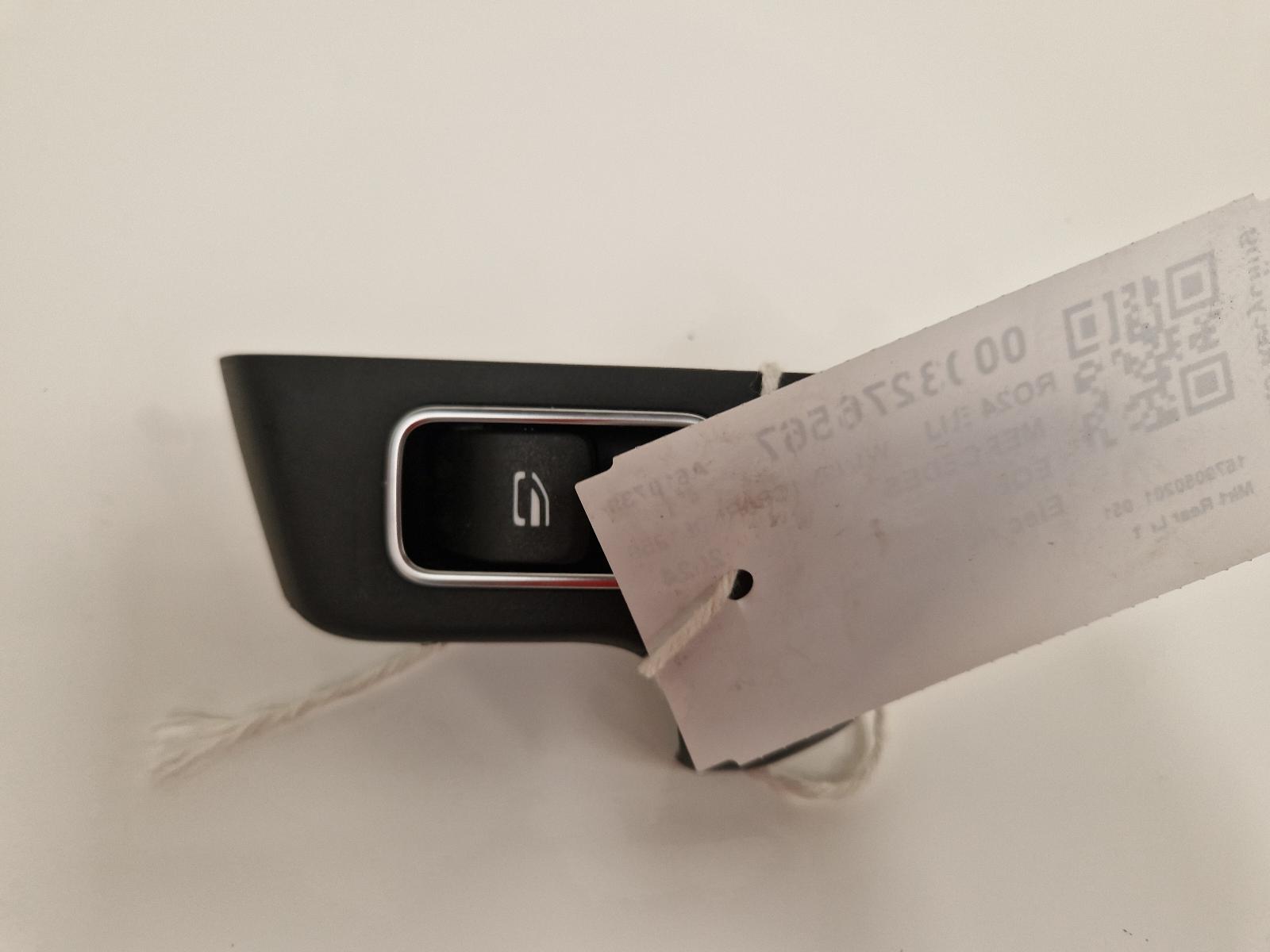 View Auto part Elect. Window Switch Mercedes Eqb 2024