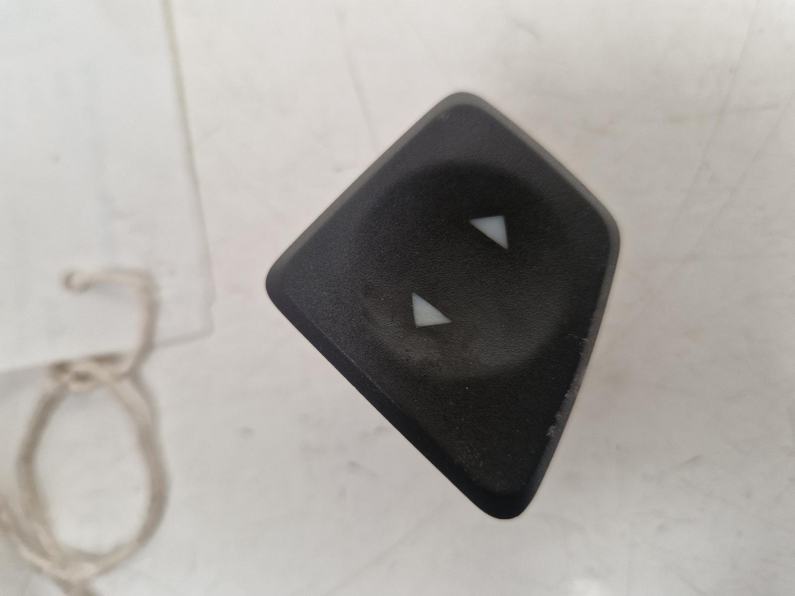 View Auto part Elect. Window Switch Fiat 500 2012
