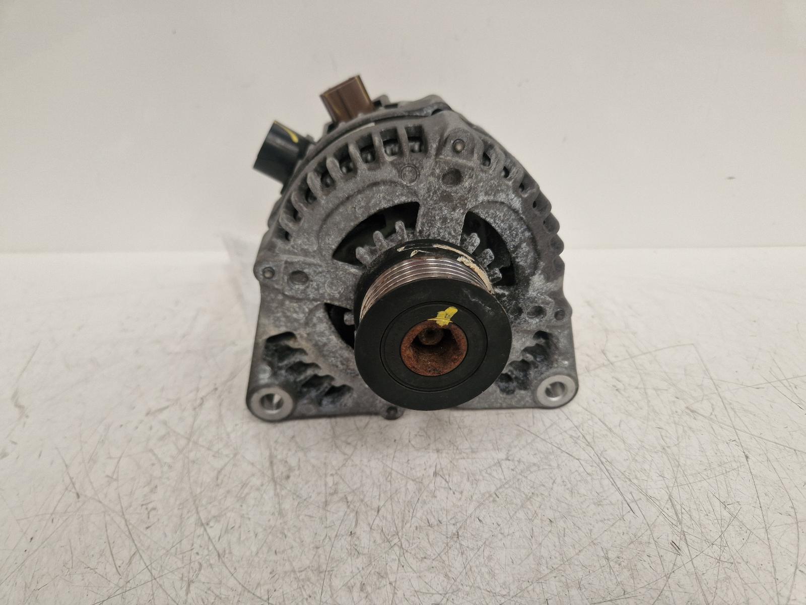 View Auto part Alternator Volvo C30 2010