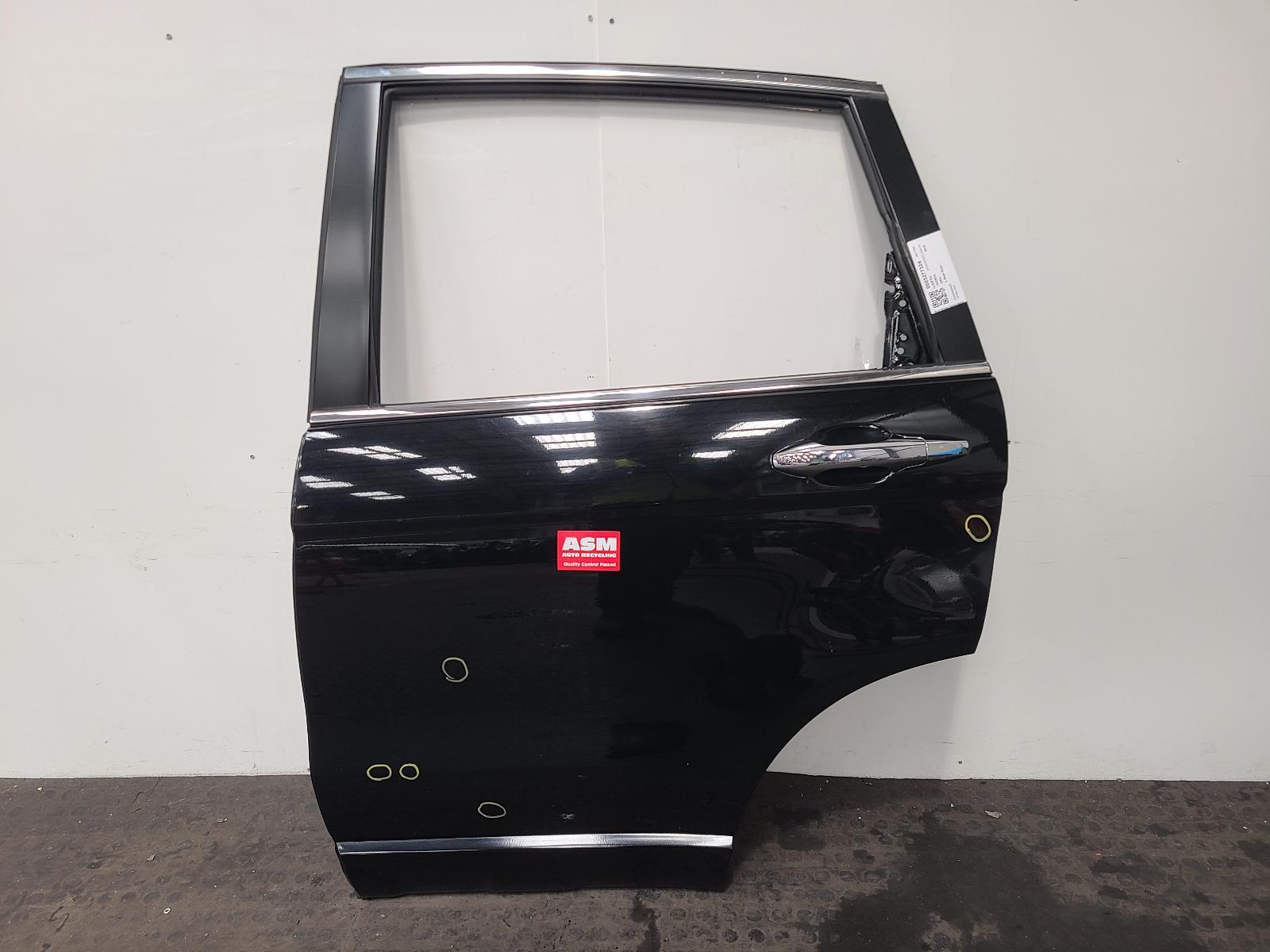 View Auto part L Rear Door Honda Crv 2012