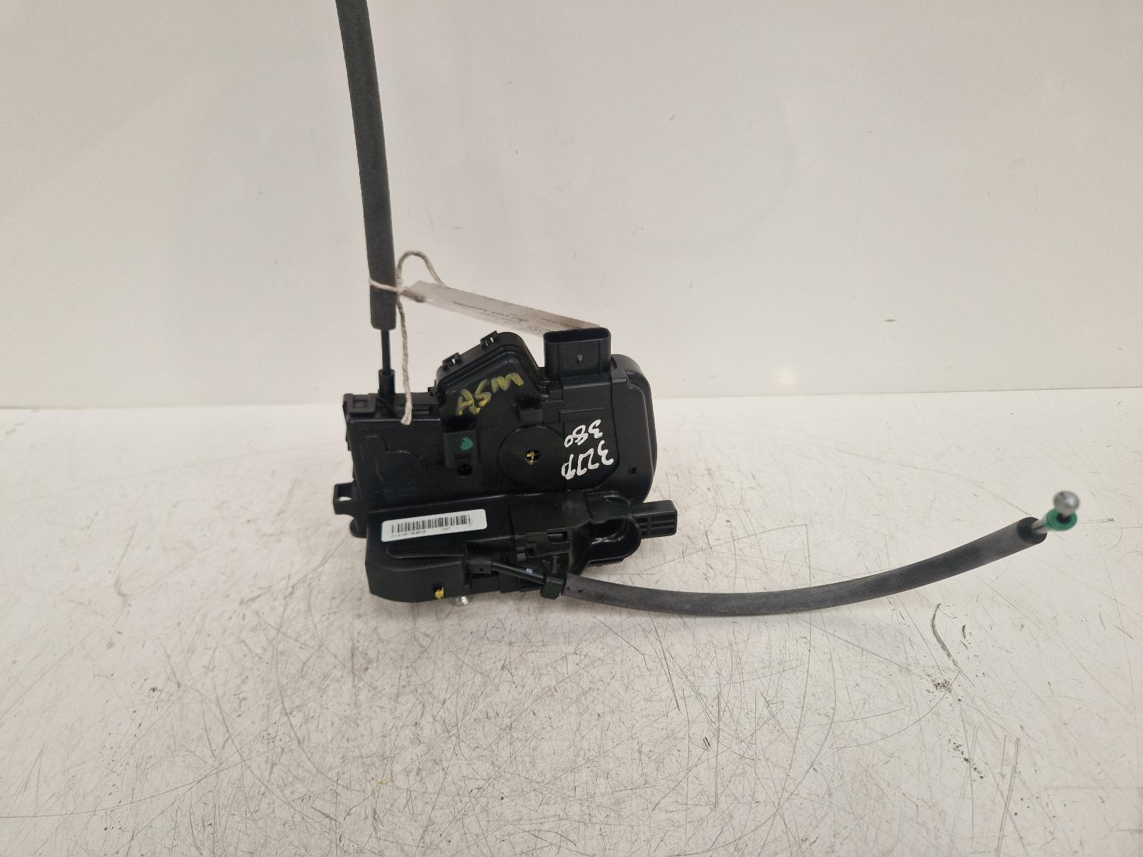 View Auto part Door Lock Assembly Kia Sportage 2011