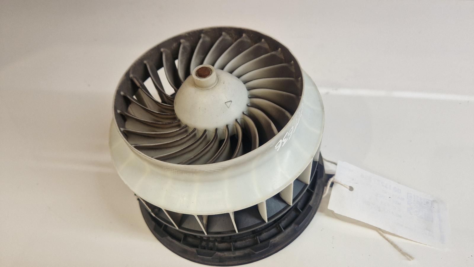 View Auto part Heater Motor/Assembly Mercedes C Class 2015