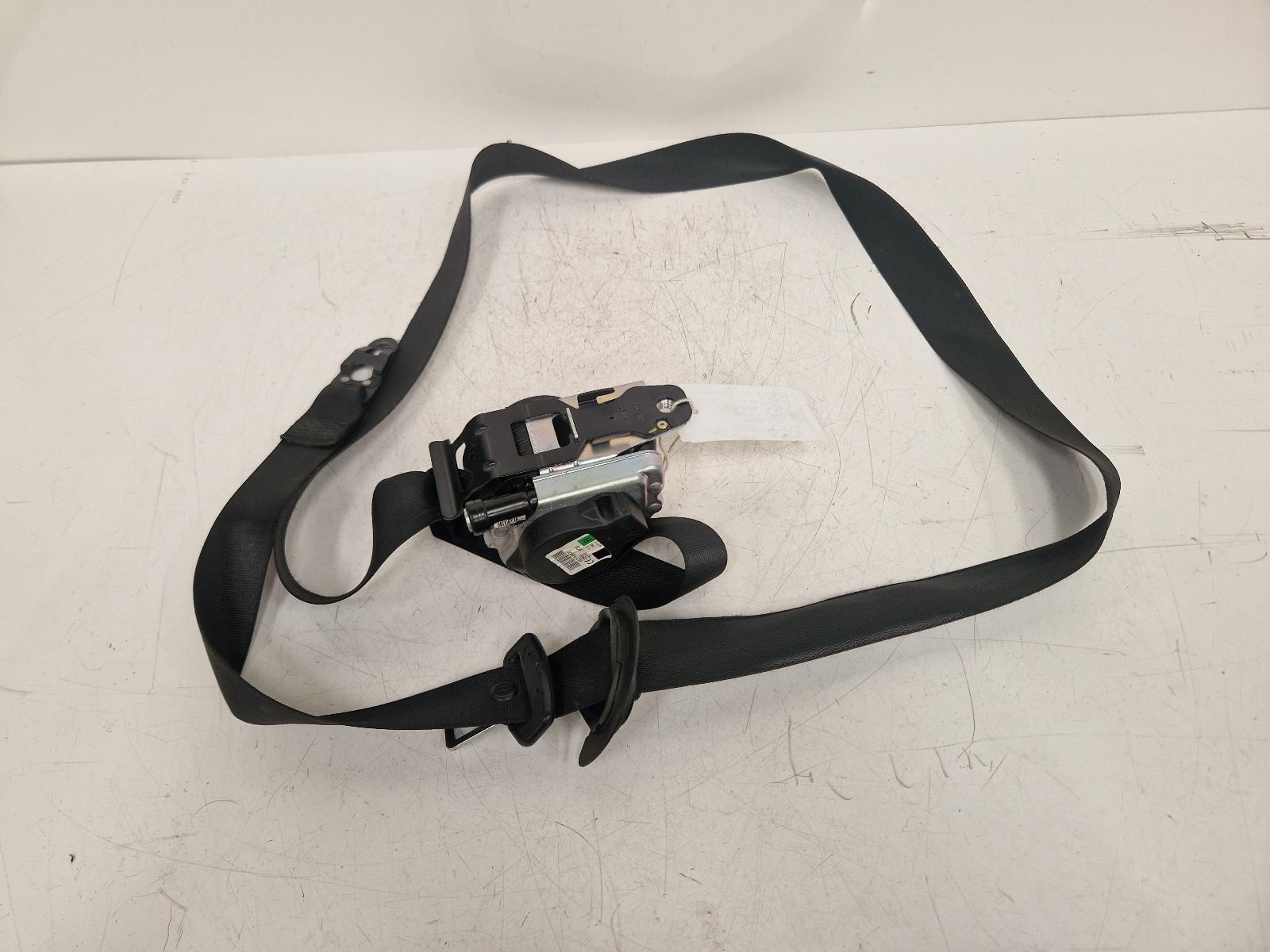 View Auto part Seat Belt Mercedes C Class 2015