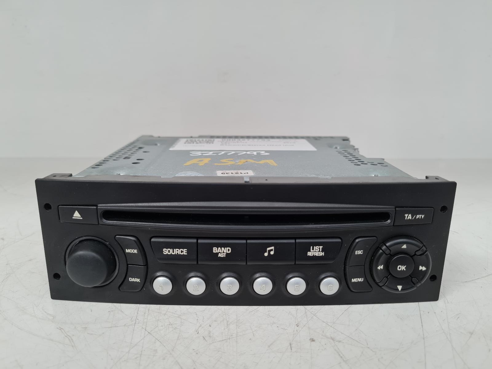 View Auto part A/V Equipment Peugeot 207 2010