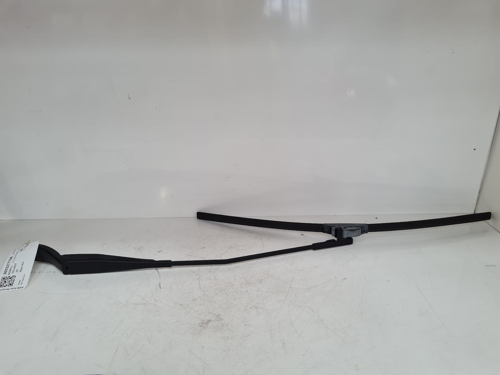 View Auto part Wiper Arm Peugeot 207 2010