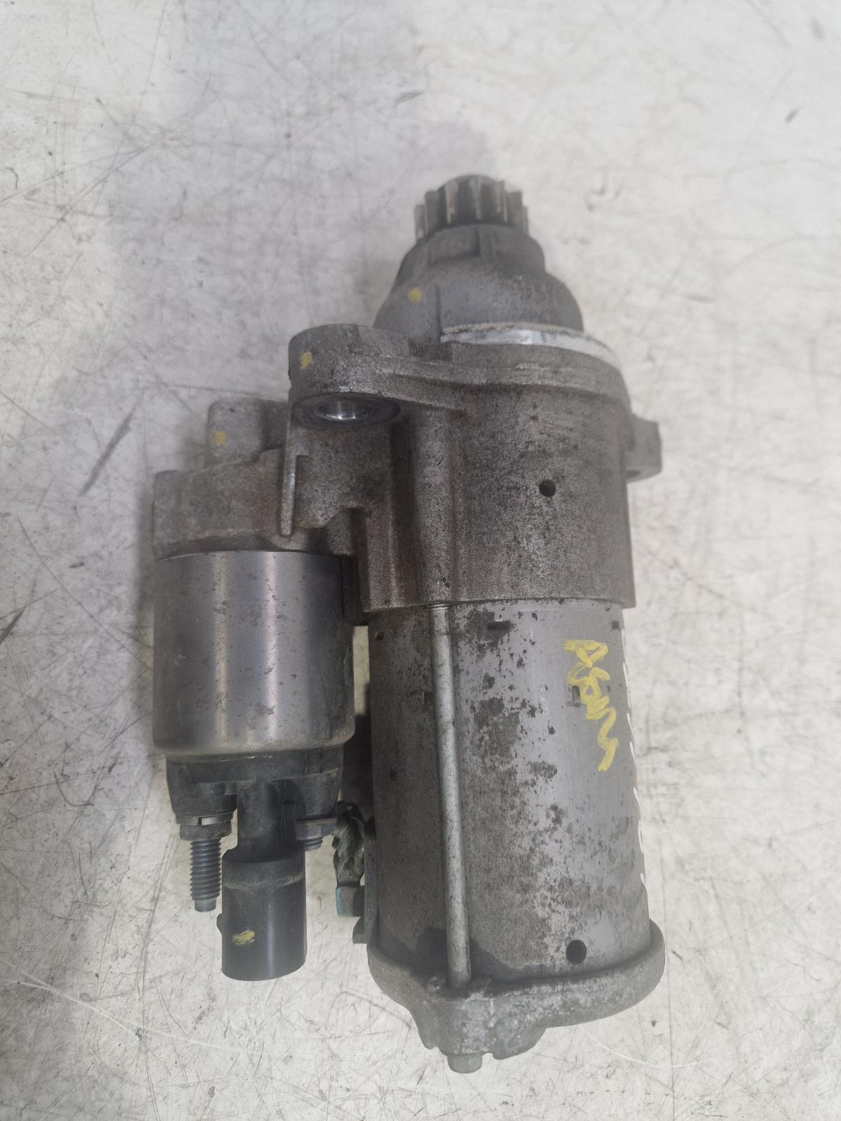 View Auto part Starter Motor Volkswagen Golf 2022