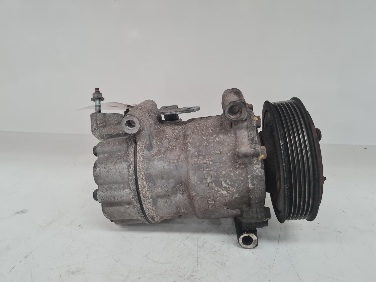 View Auto part Compressor Citroen Ds3 2010