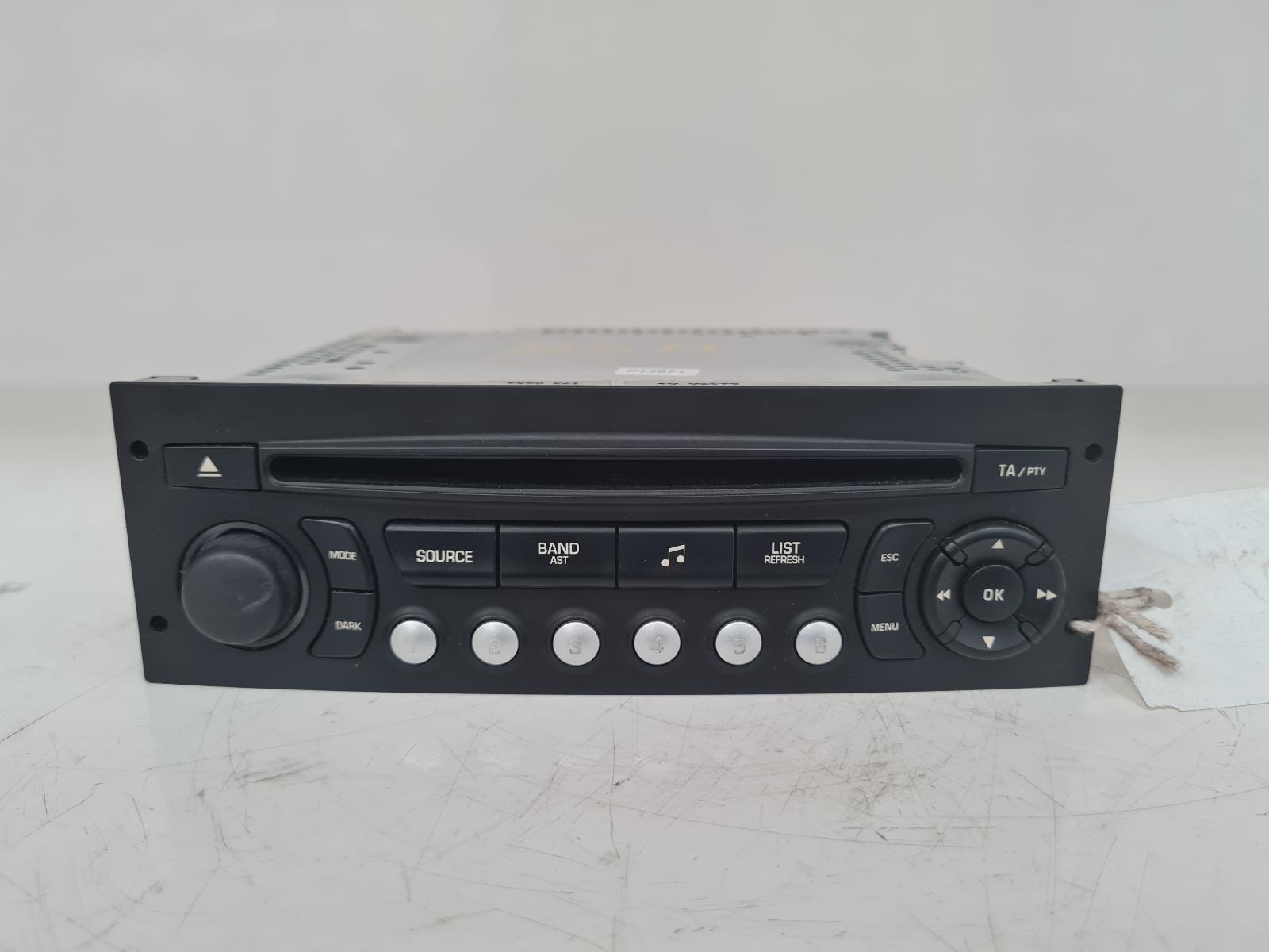 View Auto part A/V Equipment Citroen Ds3 2010