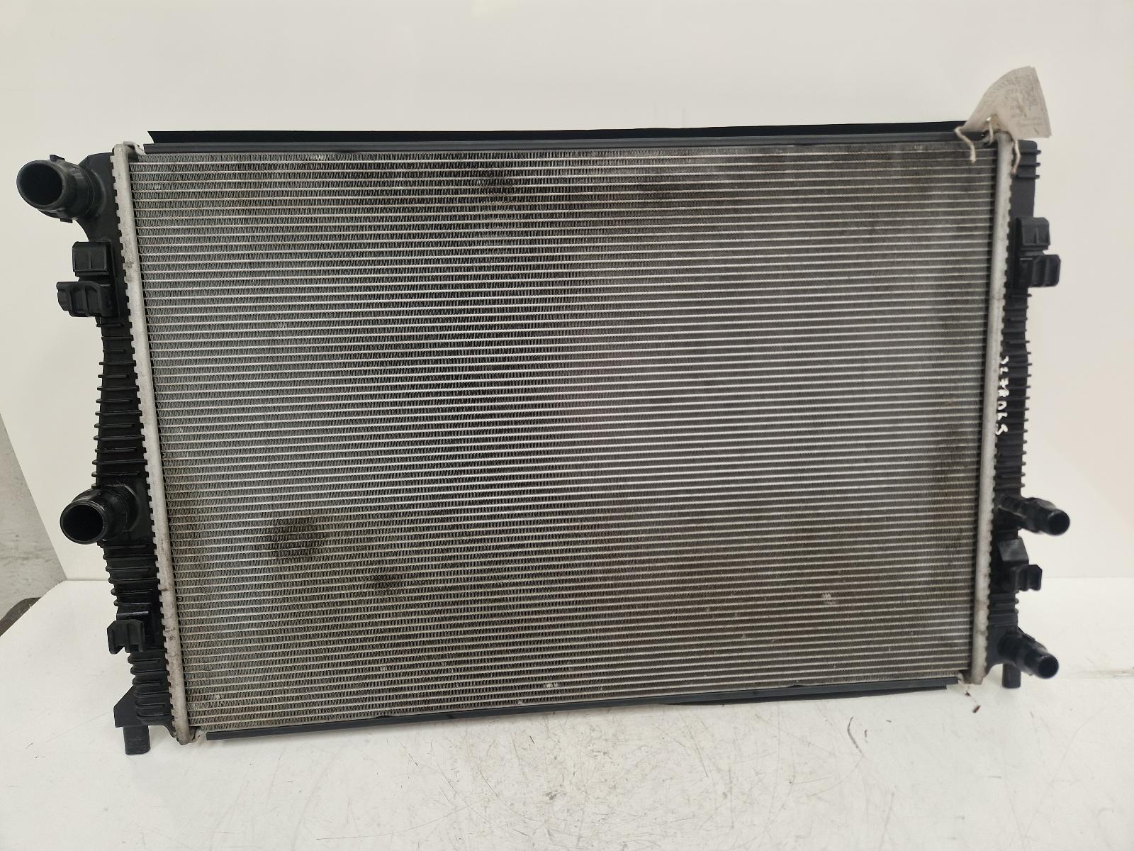 View Auto part Radiator Seat Arona 2020