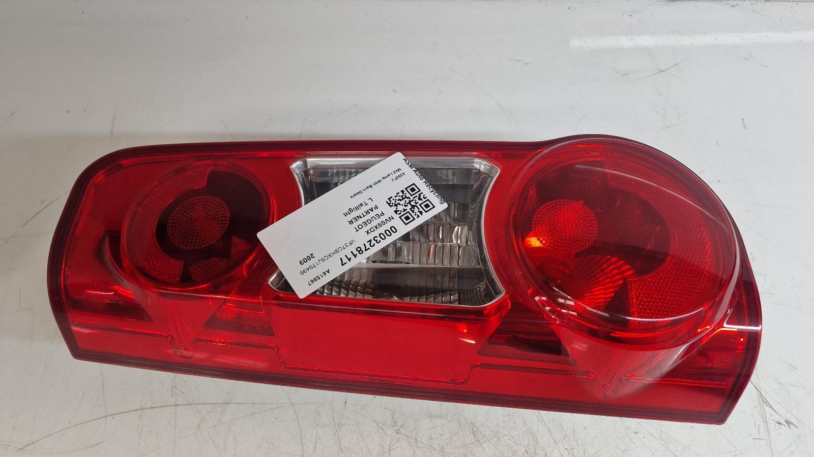 View Auto part L Taillight Peugeot Partner 2009