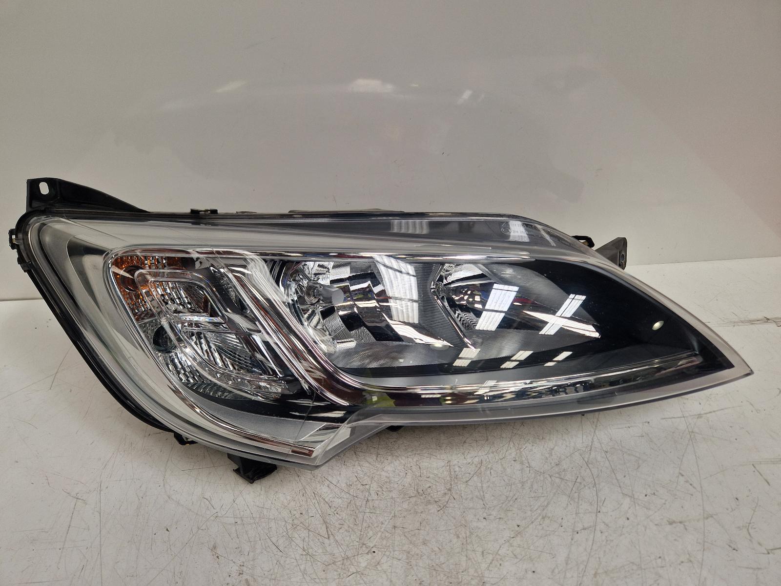 View Auto part R Headlamp Citroen Relay/jumper 2023