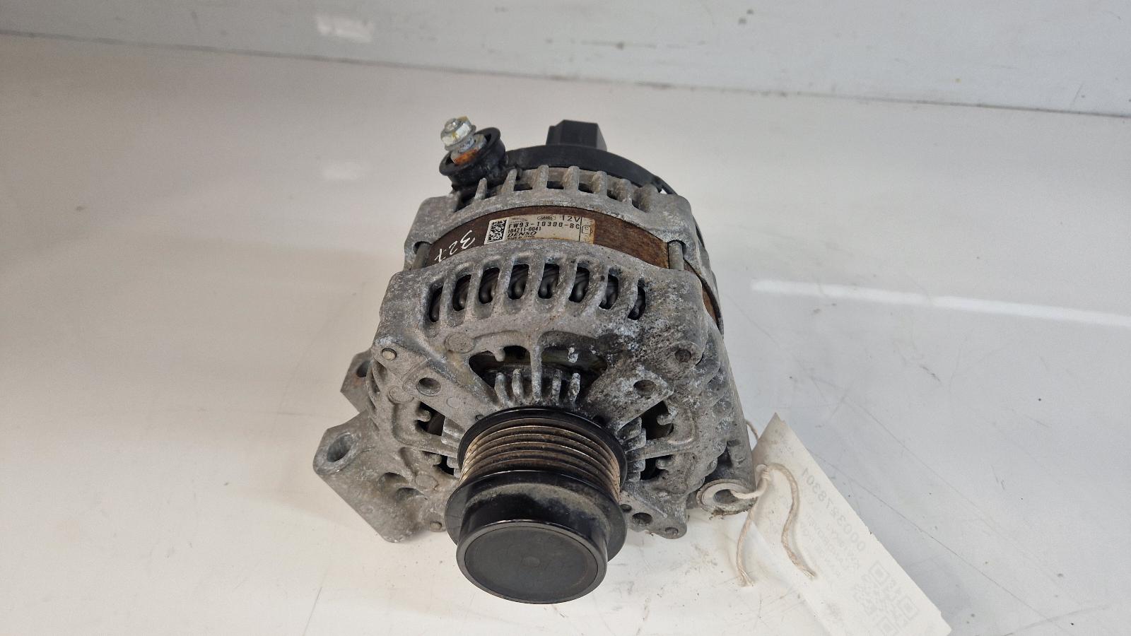 View Auto part Alternator Land Rover Range Rover Velar 2019