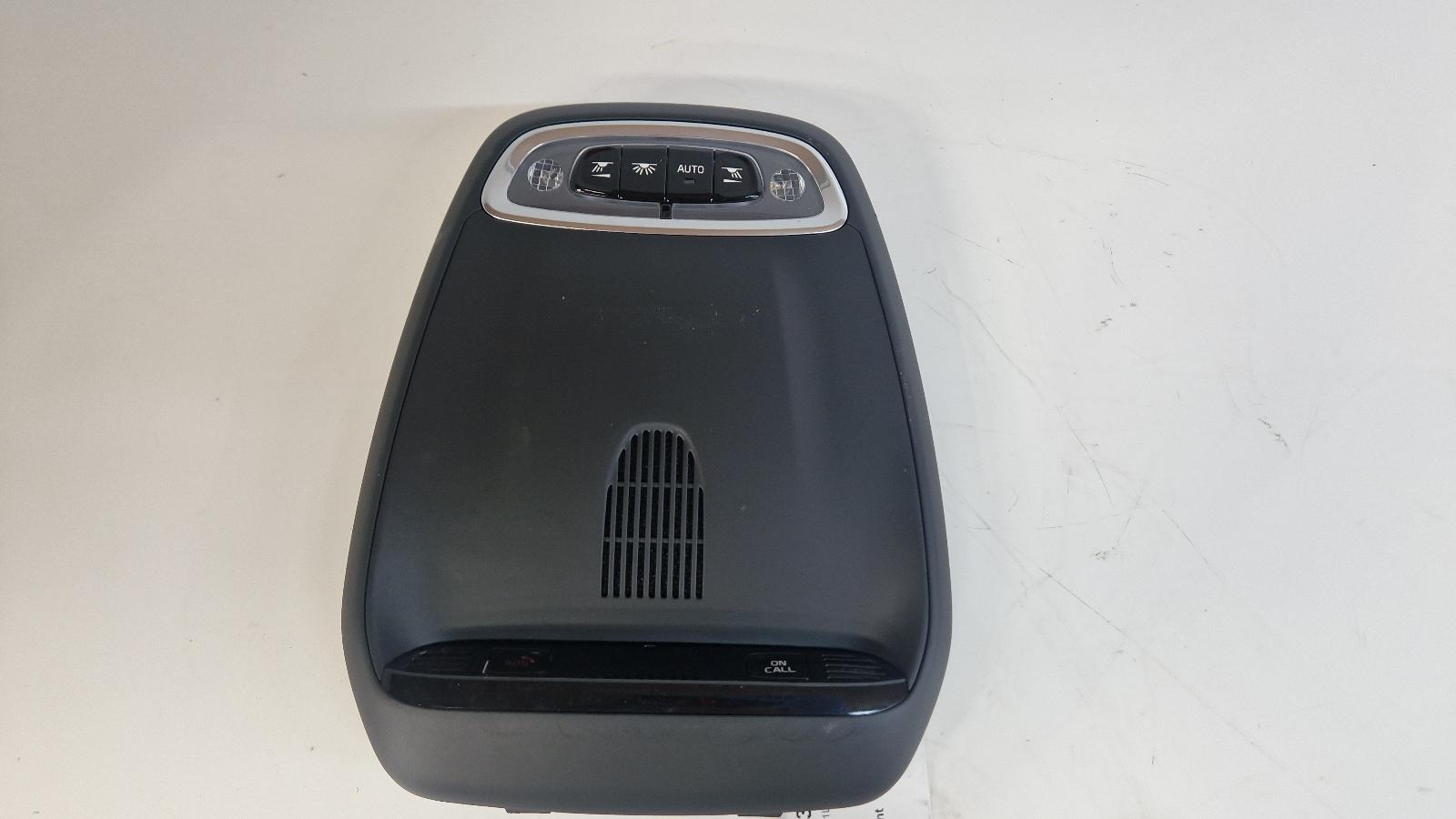 View Auto part Courtesy Light Volvo Xc90 2021