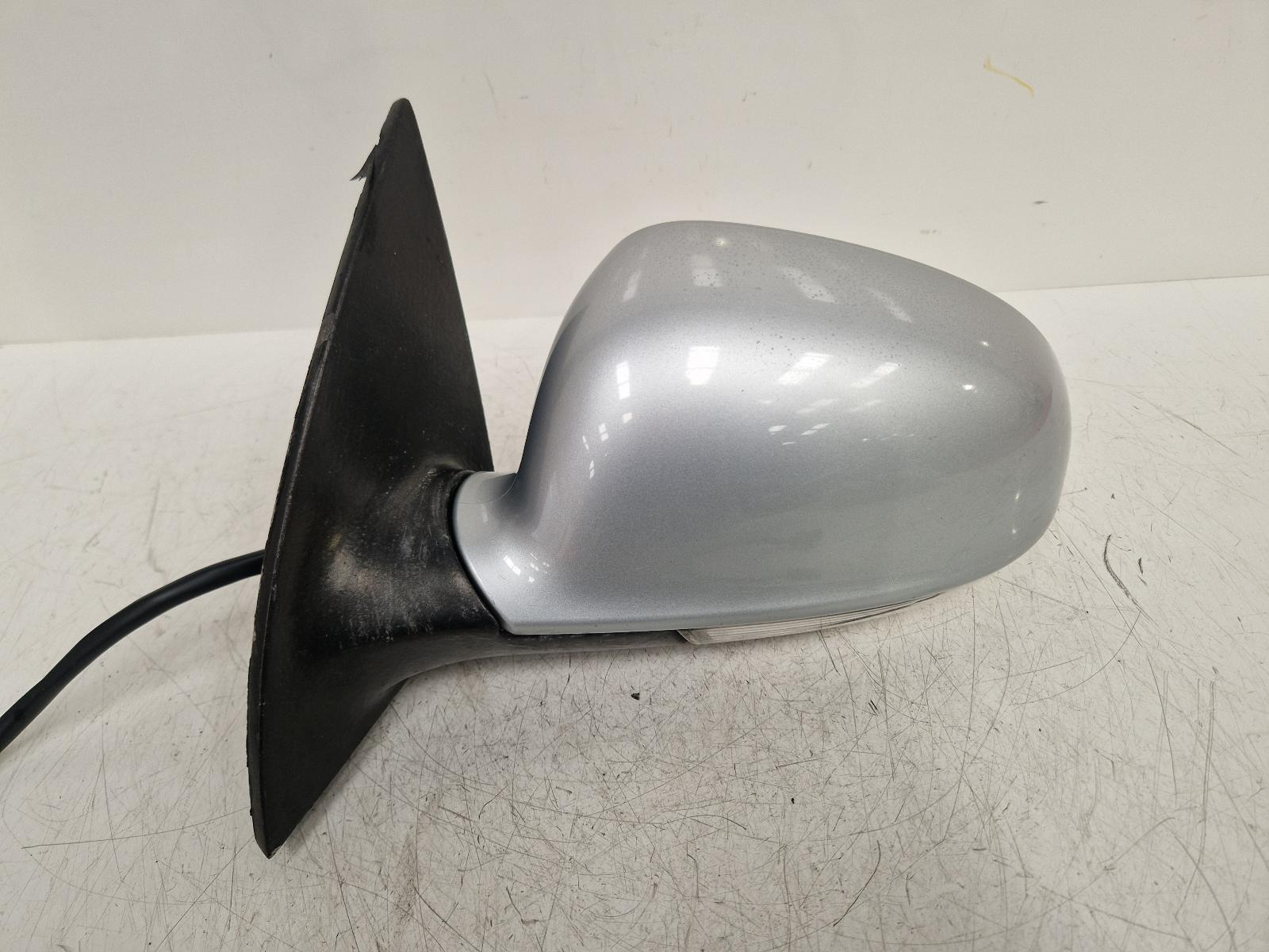 View Auto part L Door Mirror Volkswagen Eos 2007