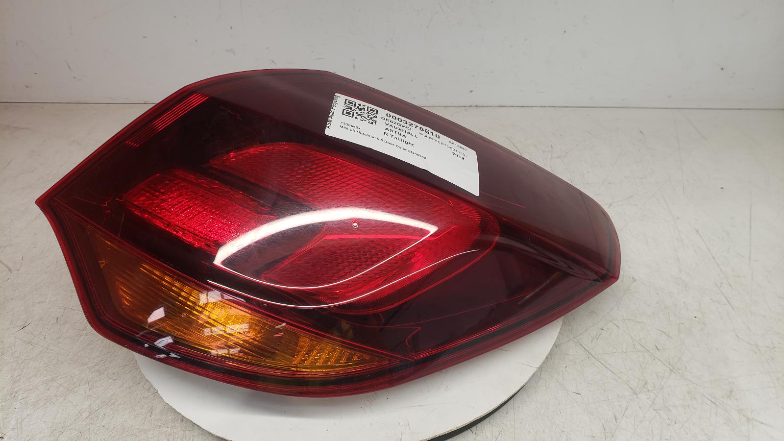 View Auto part R Taillight Vauxhall Astra 2012