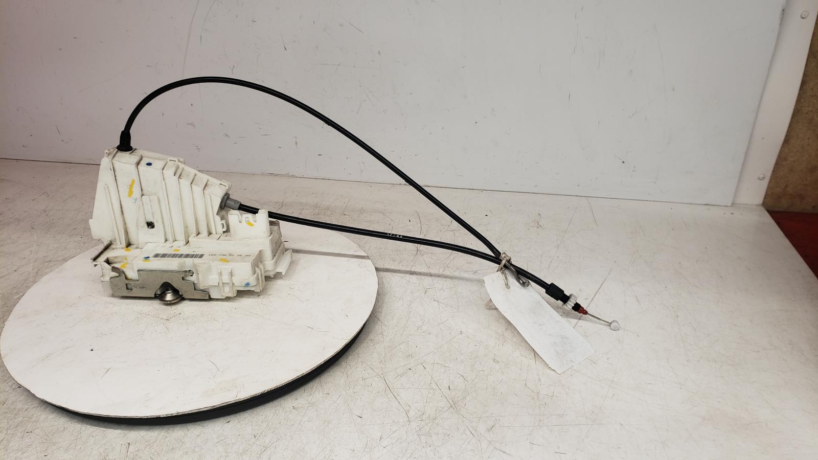 View Auto part Door Lock Assembly Mercedes M Class 2008