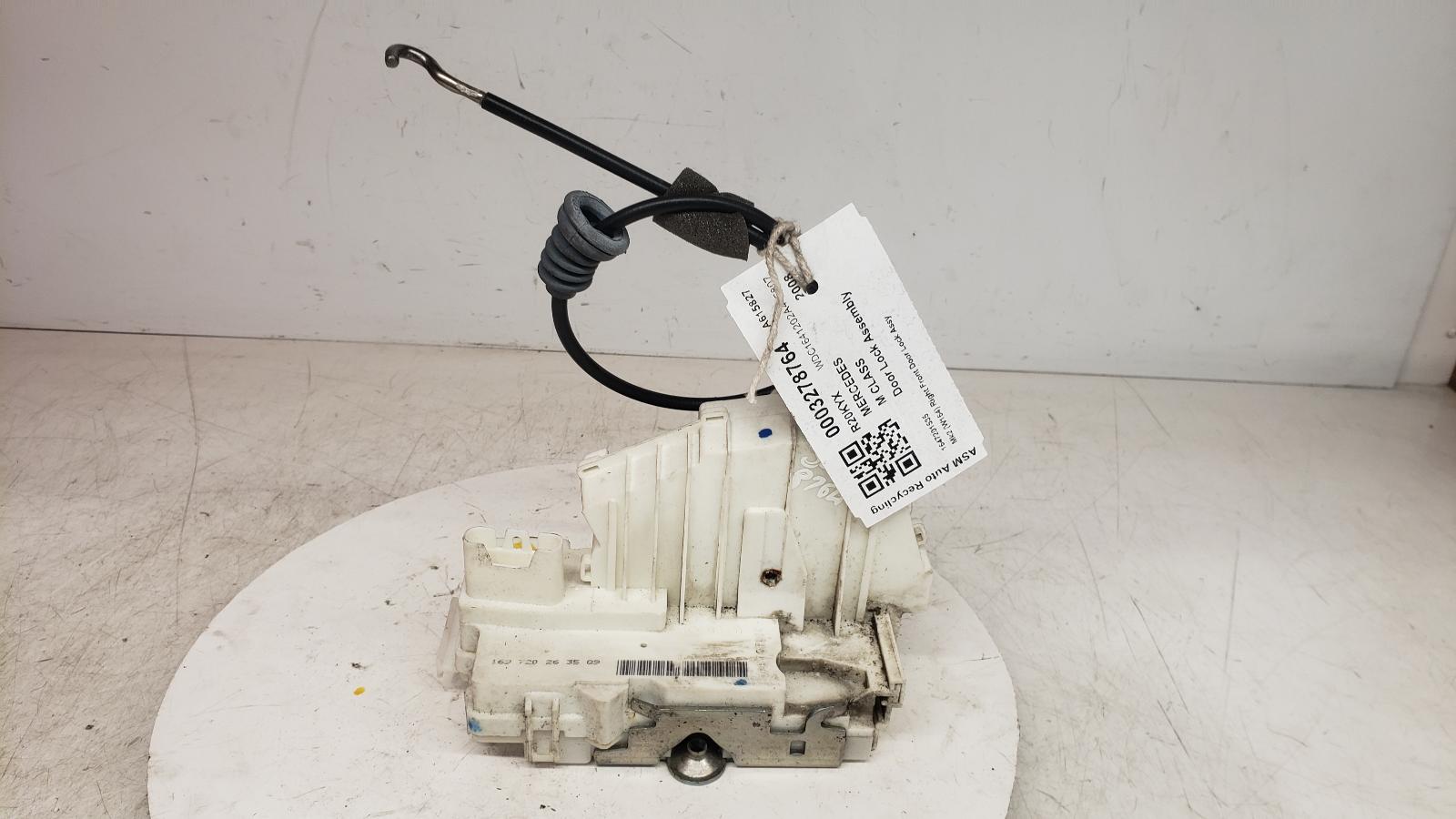 View Auto part Door Lock Assembly Mercedes M Class 2008