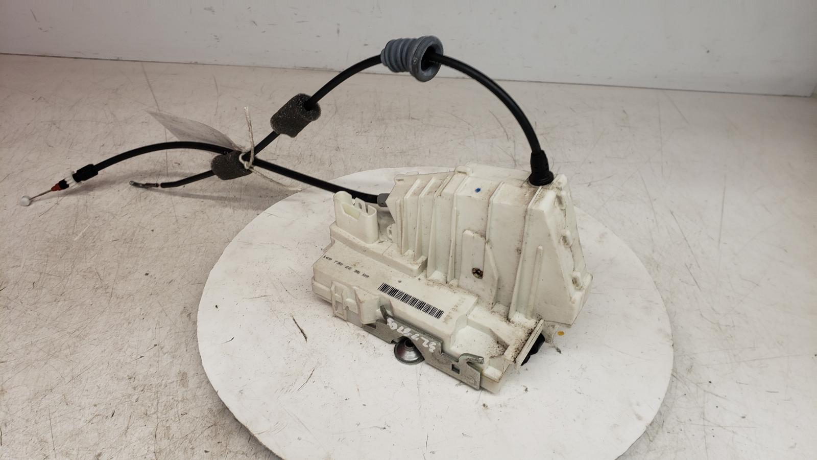 View Auto part Door Lock Assembly Mercedes M Class 2008