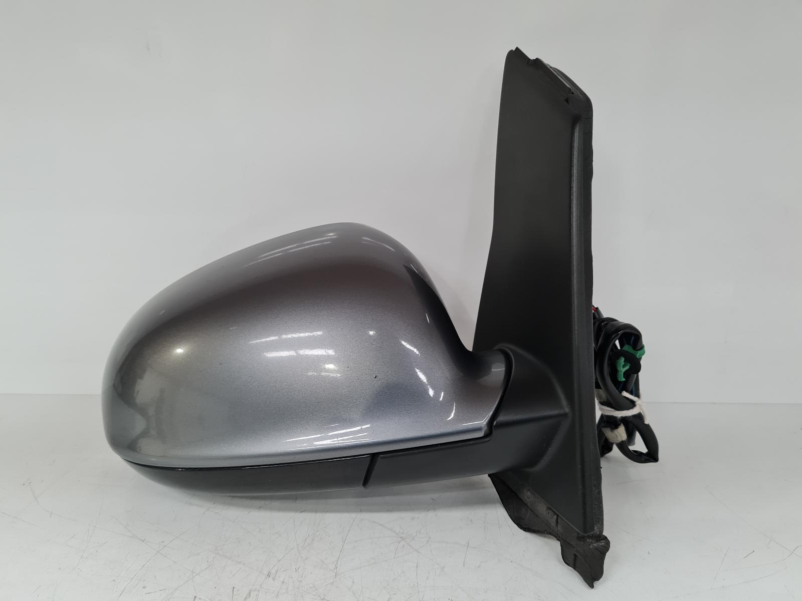 View Auto part R Door Mirror Volkswagen Golf Plus 2010