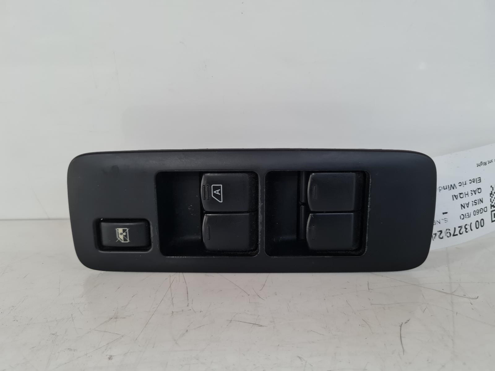 View Auto part Elect. Window Switch Nissan Qashqai 2010