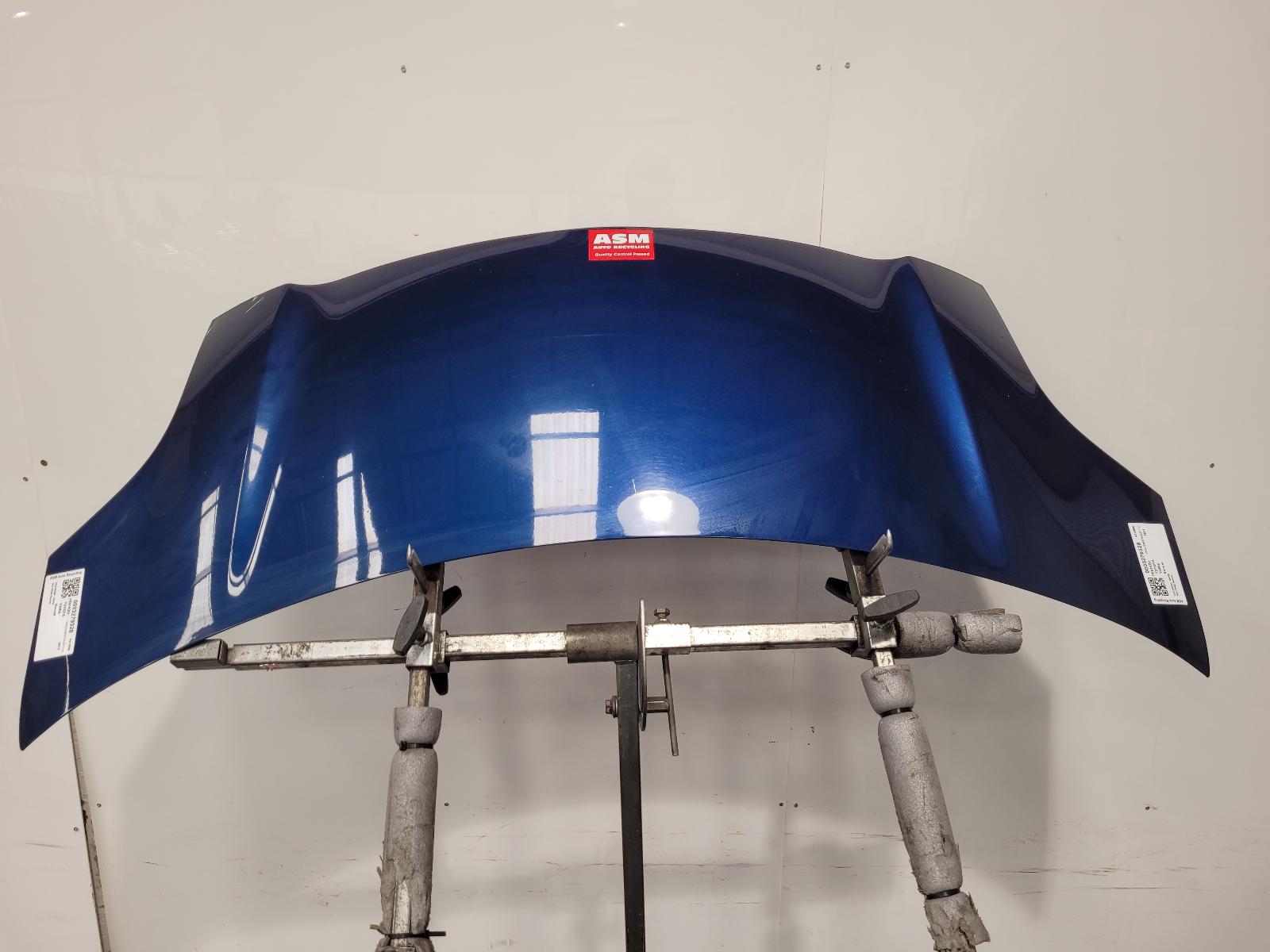 View Auto part Bonnet Toyota Yaris 2011