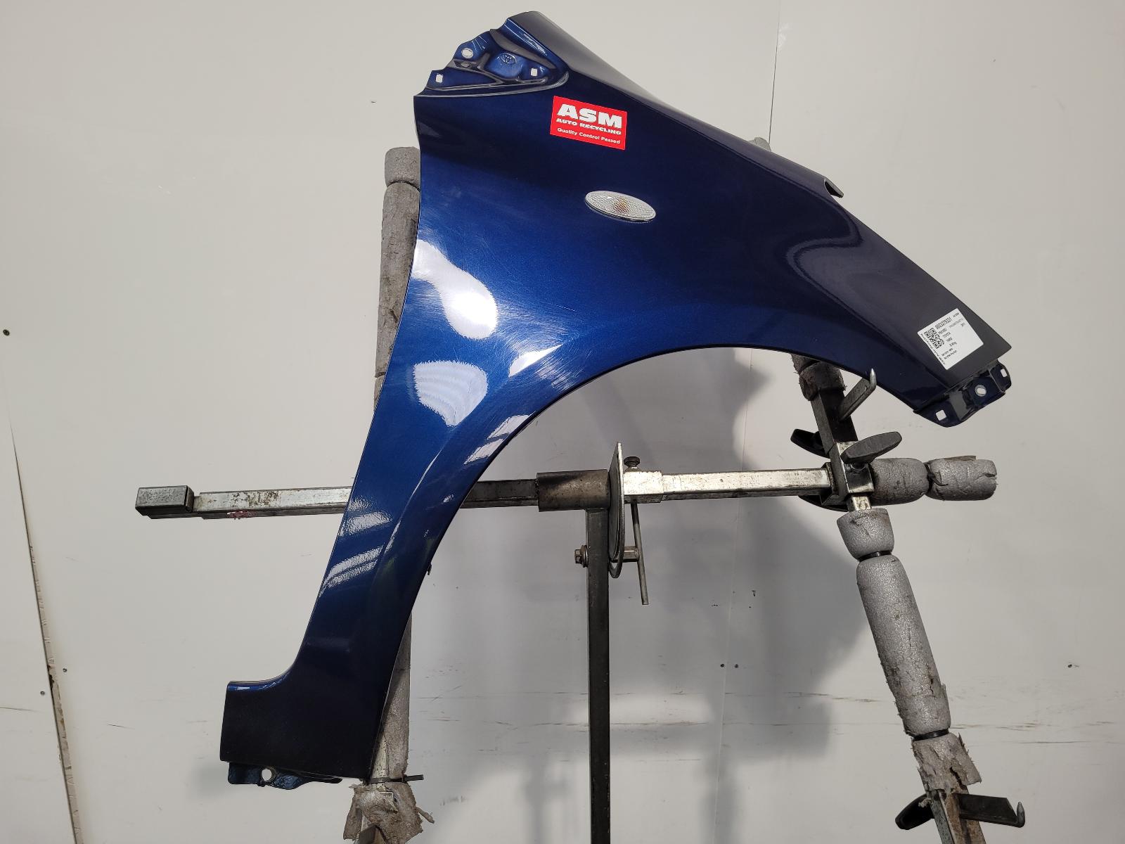 View Auto part R Wing Toyota Yaris 2011