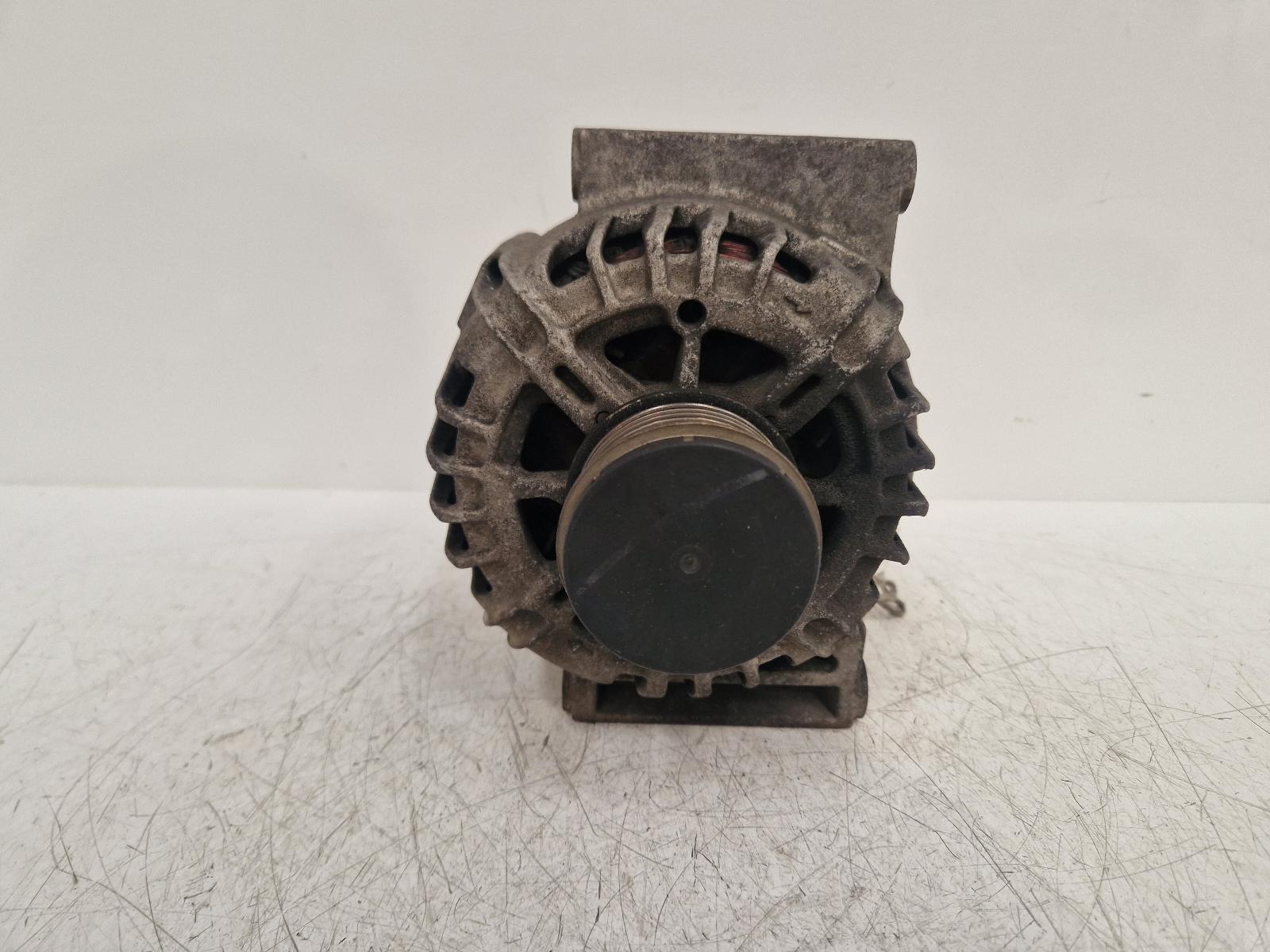 View Auto part Alternator Vauxhall Astra 2015