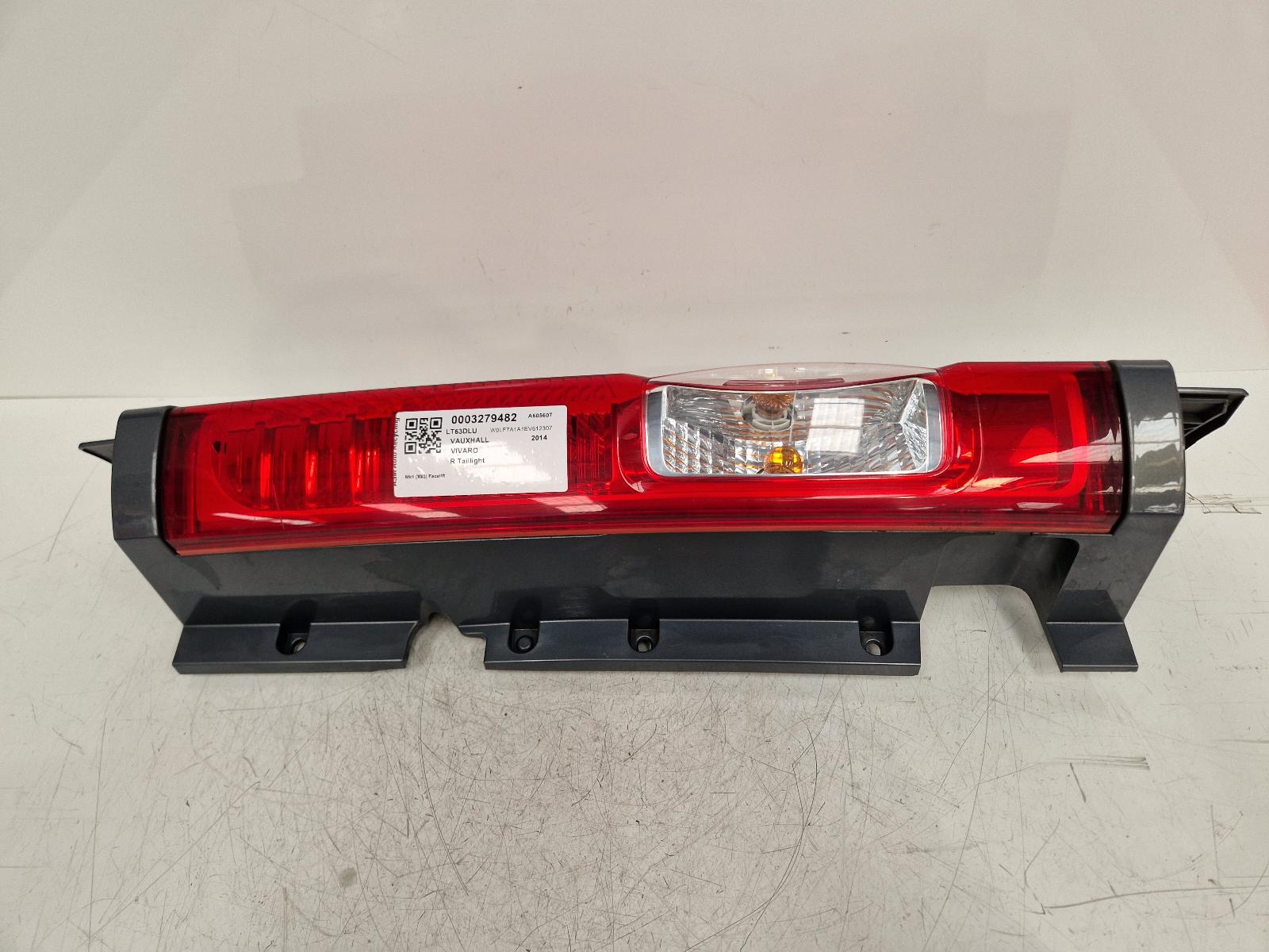 View Auto part R Taillight Vauxhall Vivaro 2014