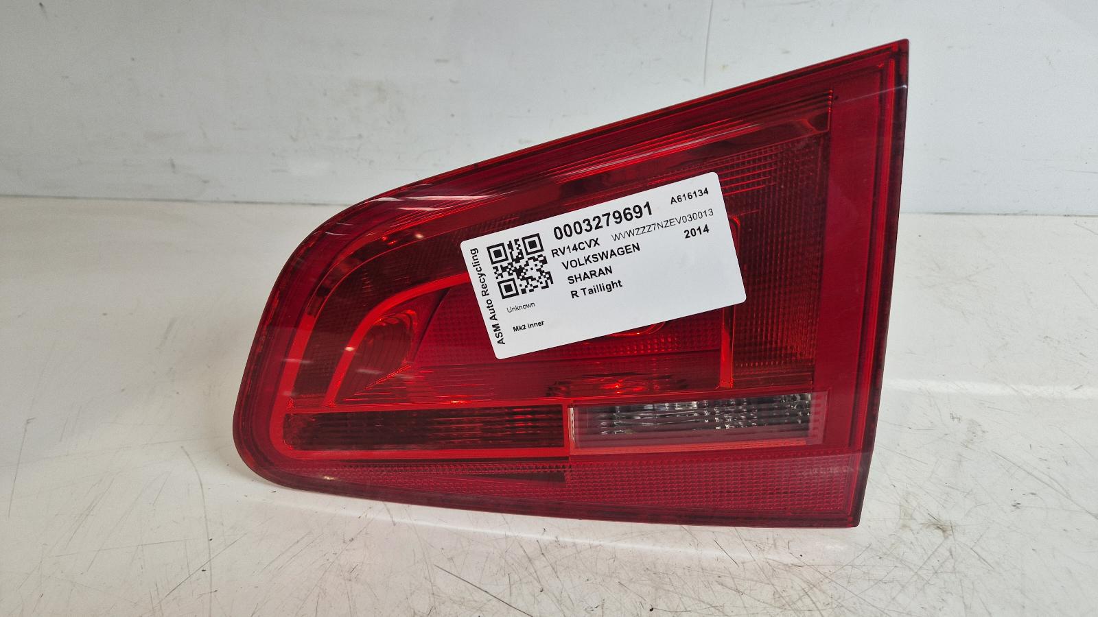 View Auto part R Taillight Volkswagen Sharan 2014