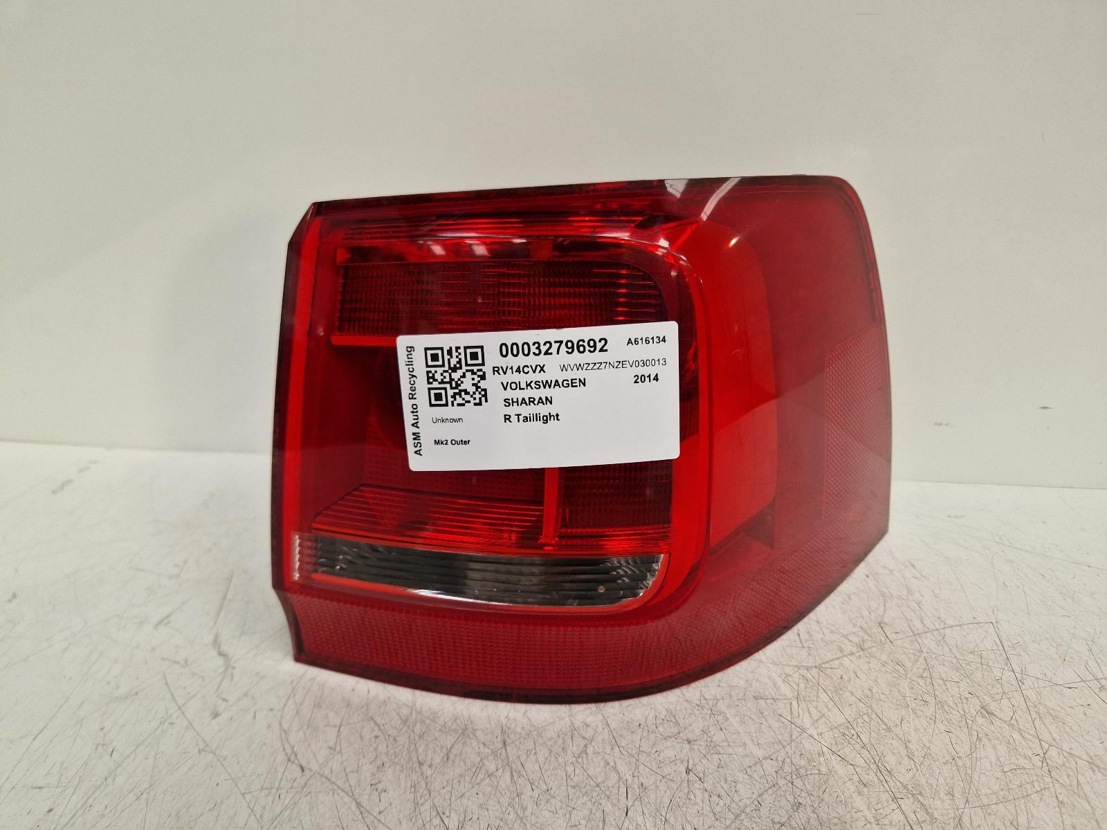 View Auto part R Taillight Volkswagen Sharan 2014