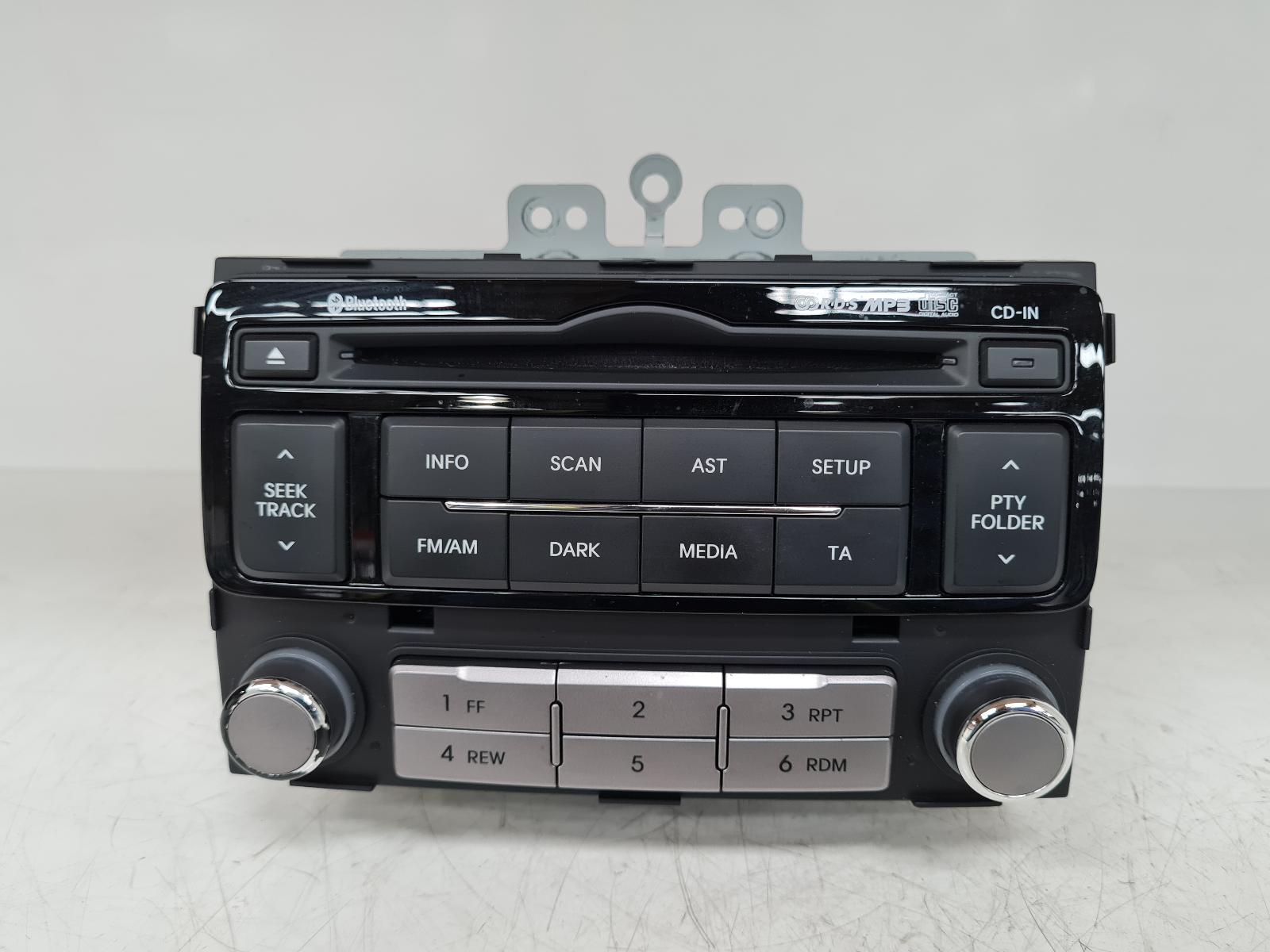 View Auto part A/V Equipment Hyundai I20 2013