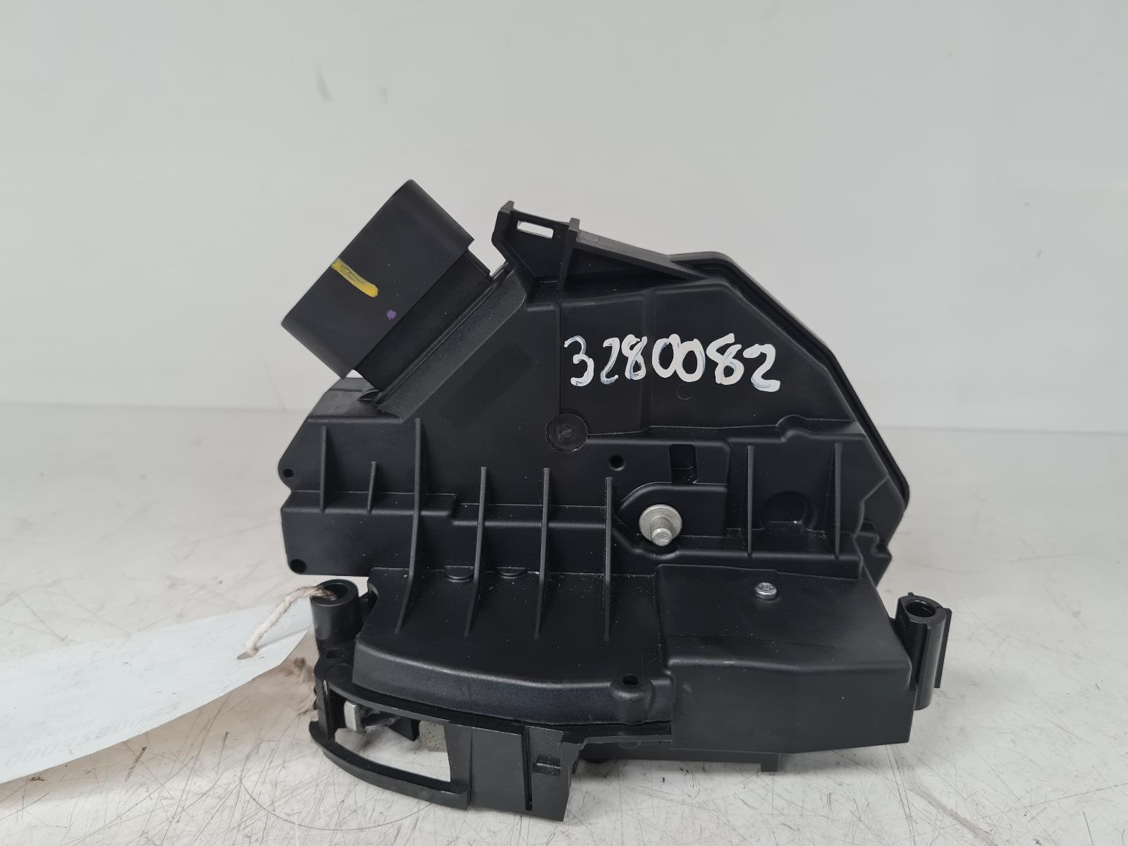 View Auto part Door Lock Assembly Ford Focus 2014