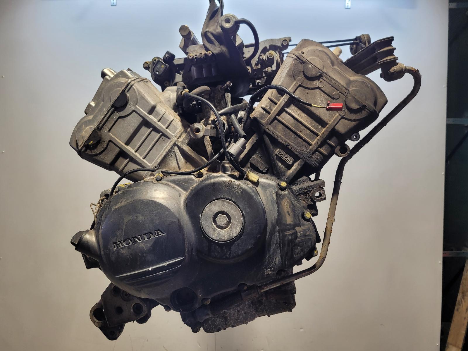 View Auto part Engine Honda Vfr 800f 2001