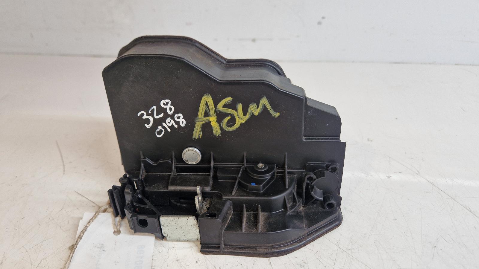 View Auto part Door Lock Assembly Bmw 5 Series 2011