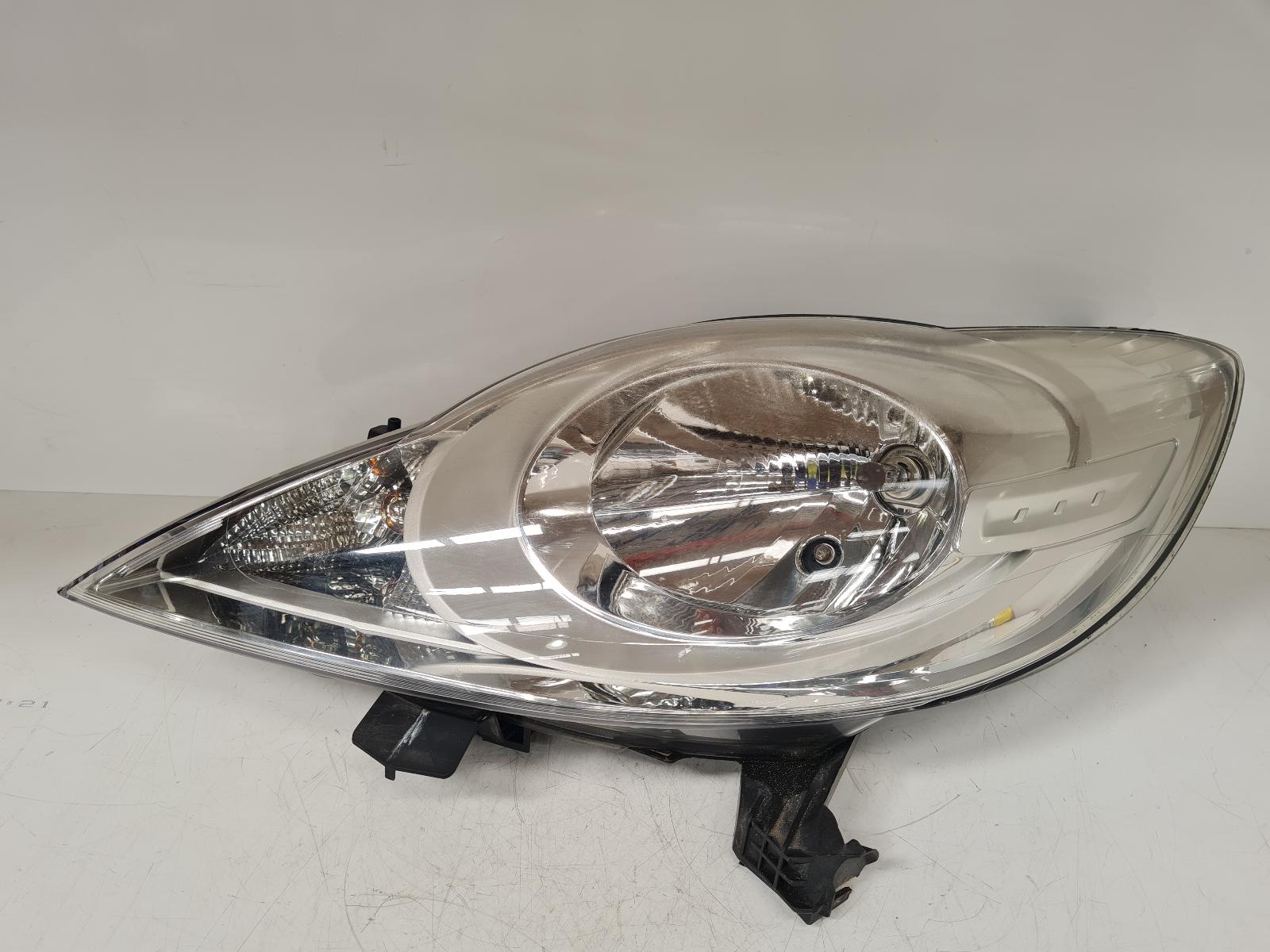 View Auto part L Headlamp Peugeot 107 2013