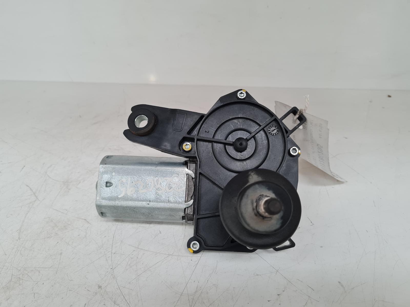 View Auto part Wiper Motor Rear Peugeot 107 2013
