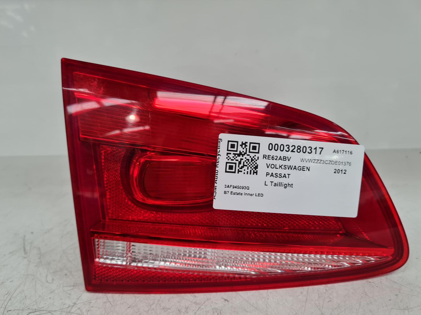 View Auto part L Taillight Volkswagen Passat 2012