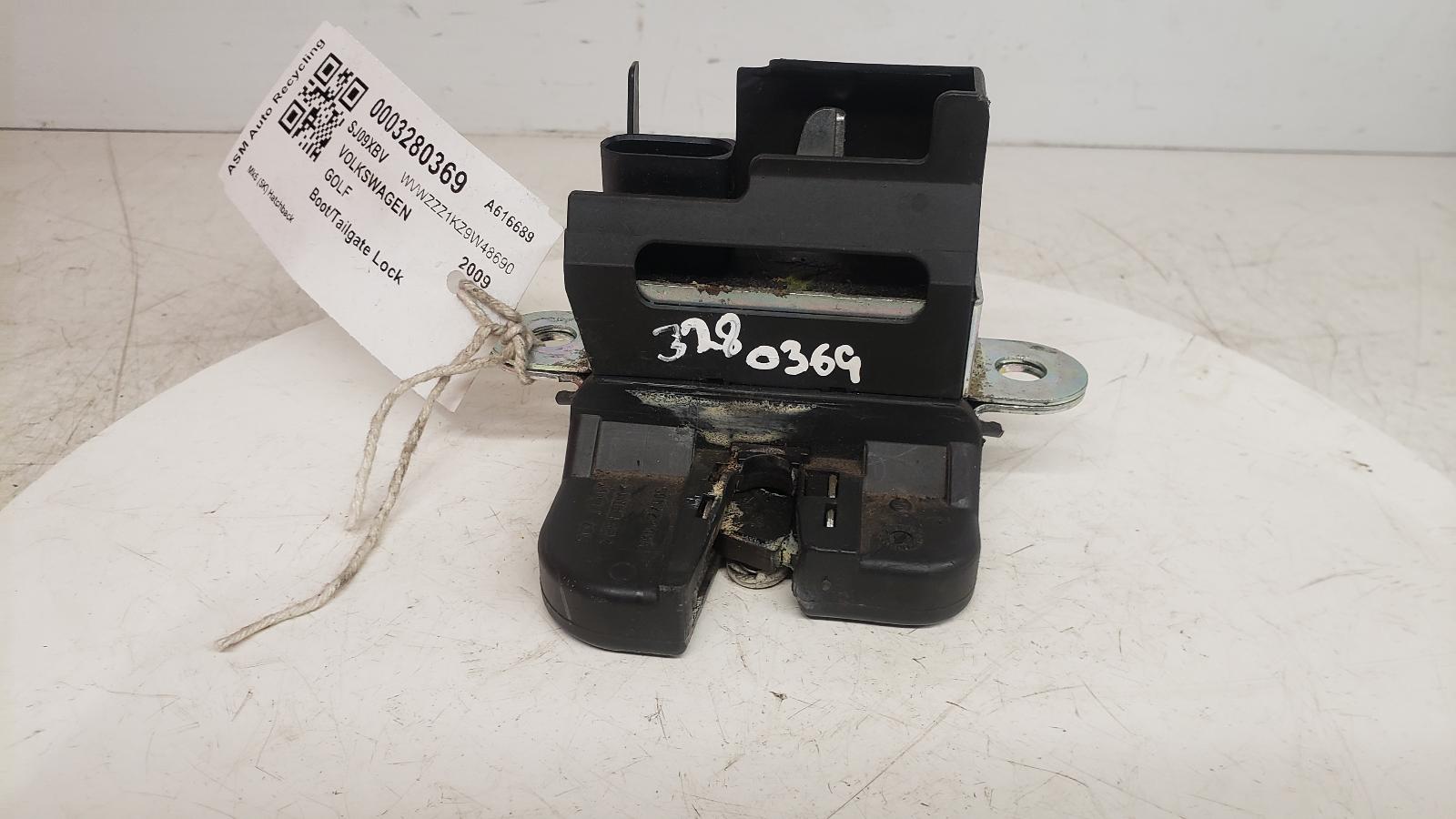 View Auto part Bootlid/Tailgate Lock Volkswagen Golf 2009
